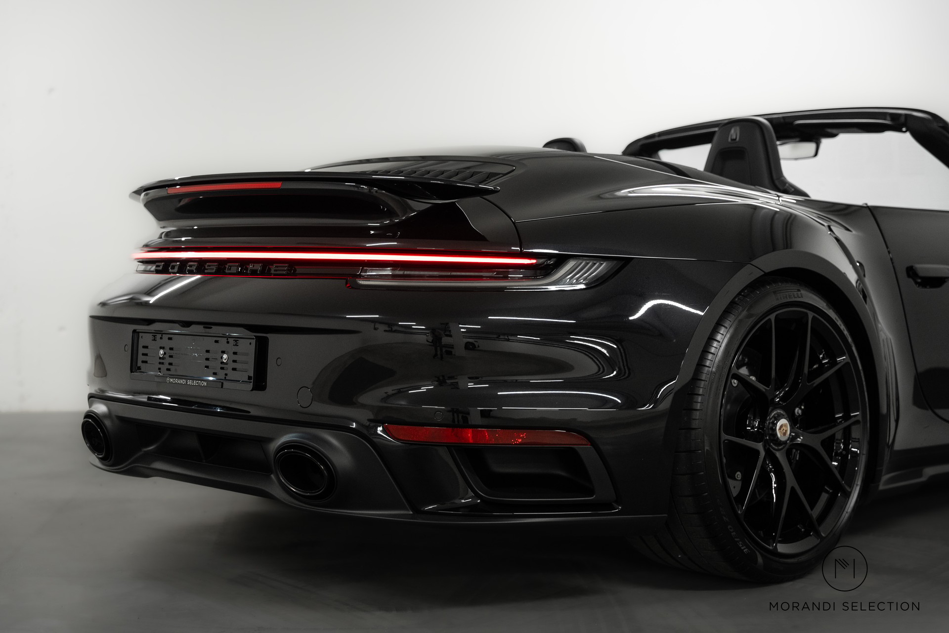 PORSCHE 911 Cabriolet 3.7 Turbo S PDK-image-5