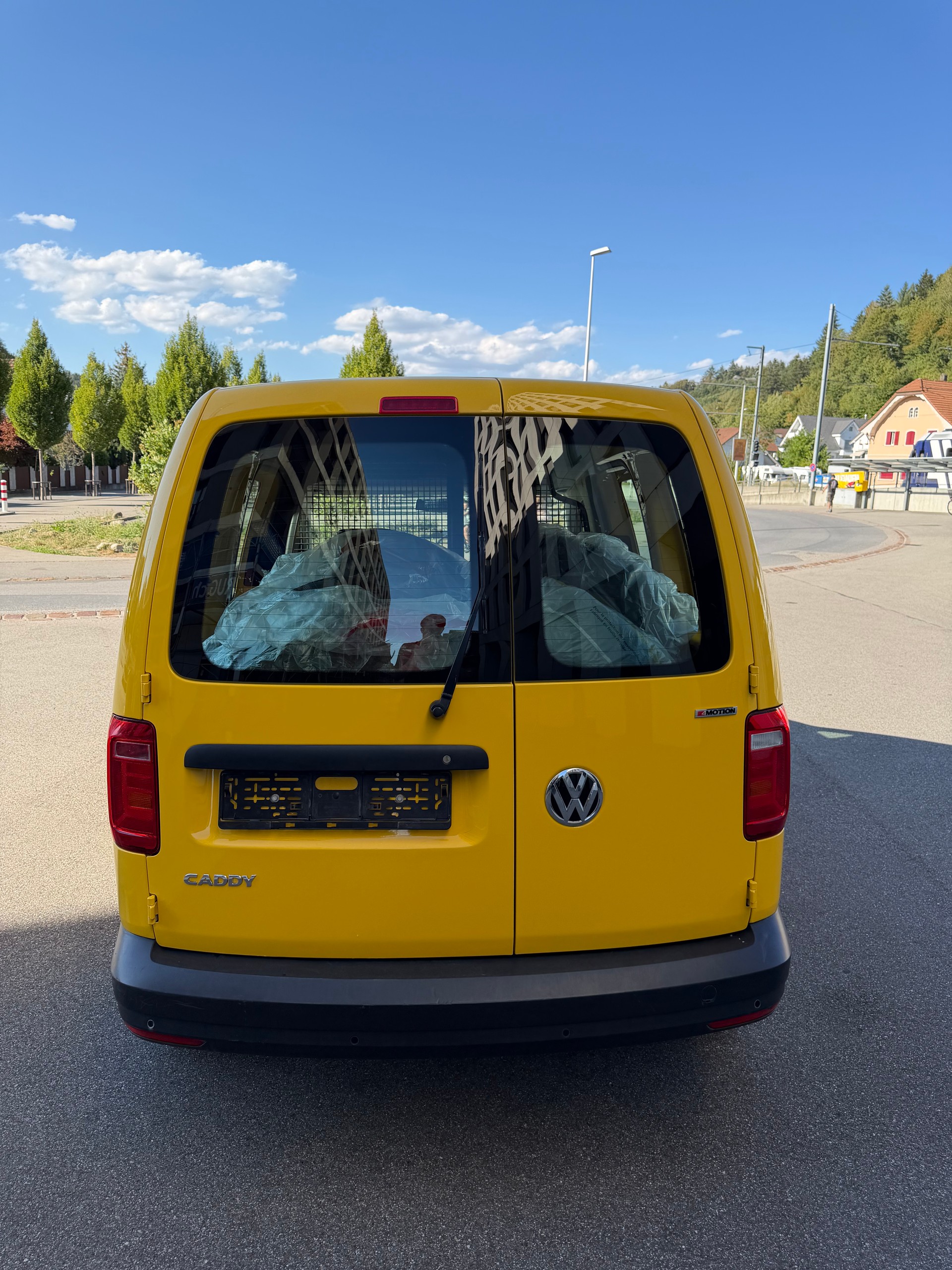 VW Caddy 2.0TDI 4Motion BlueMotion Technology DSG-image-4