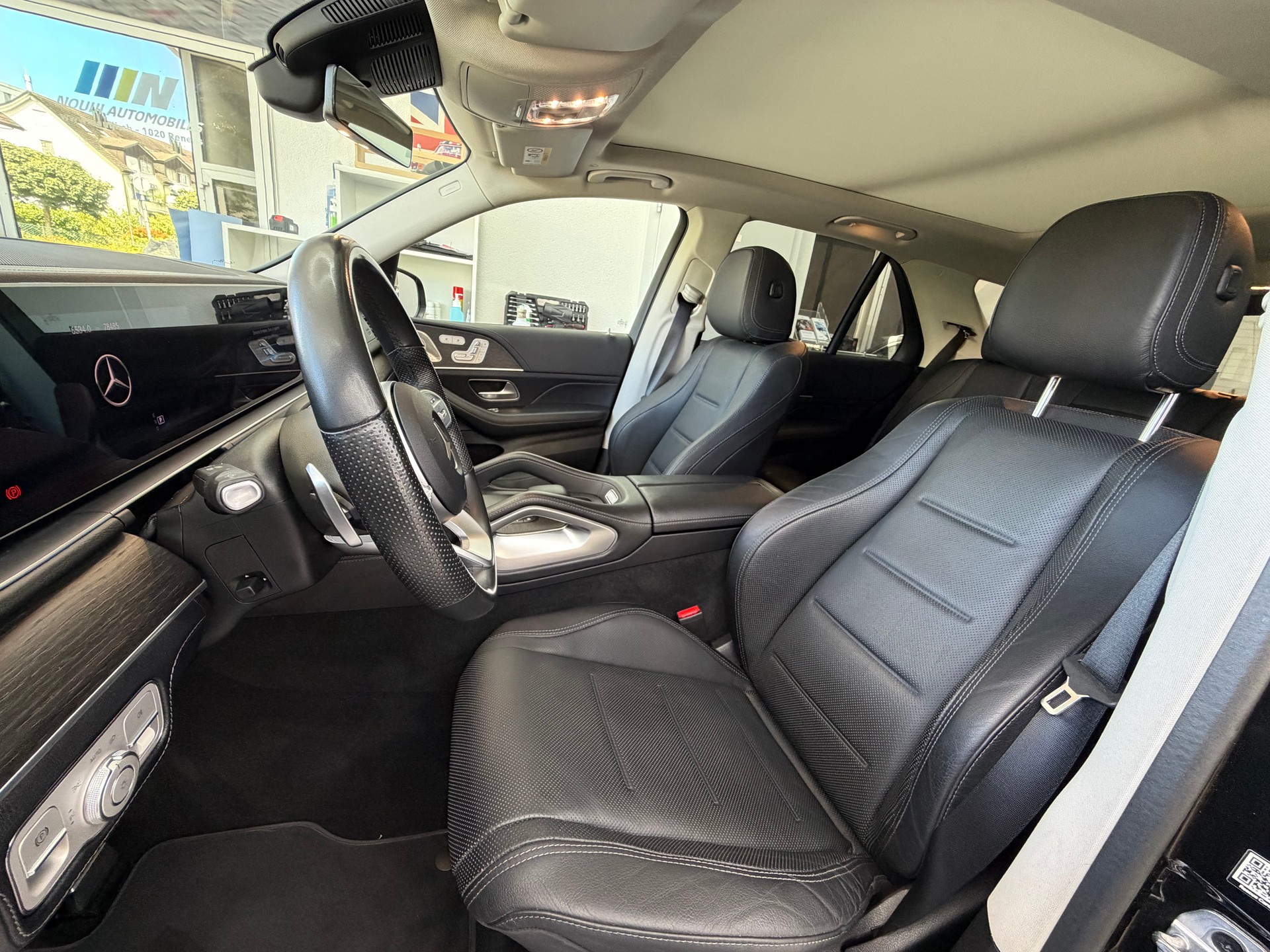 MERCEDES-BENZ GLE 450 4Matic AMG Line 9G-Tronic-image-12
