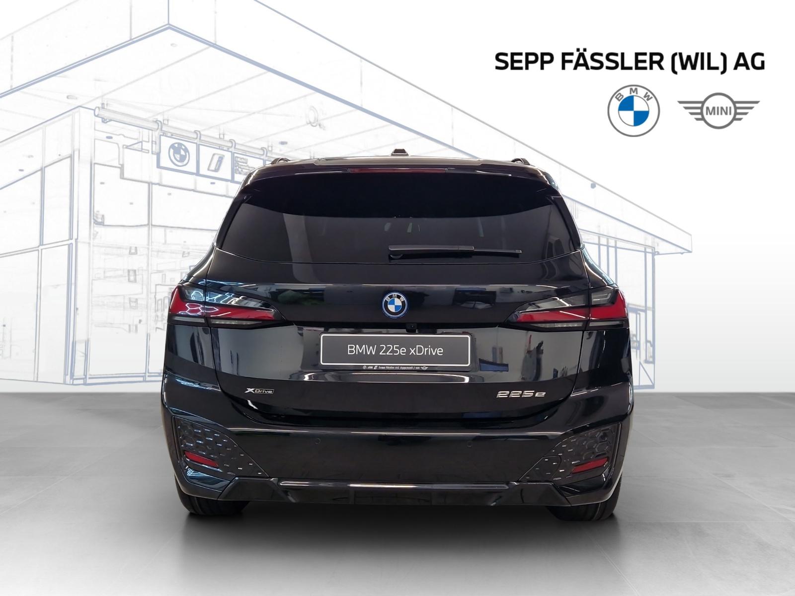 BMW 225e xDrive Active Tourer M Sport-showroom-element-3