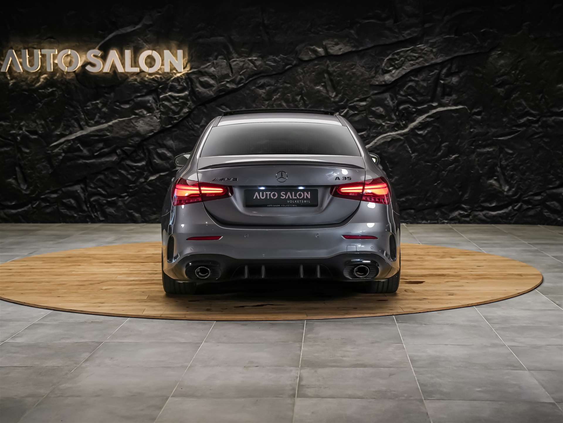 MERCEDES-BENZ A35 AMG 4Matic+ 8G-DCT *Panorama*Burmester*Abstandsregler*-image-4
