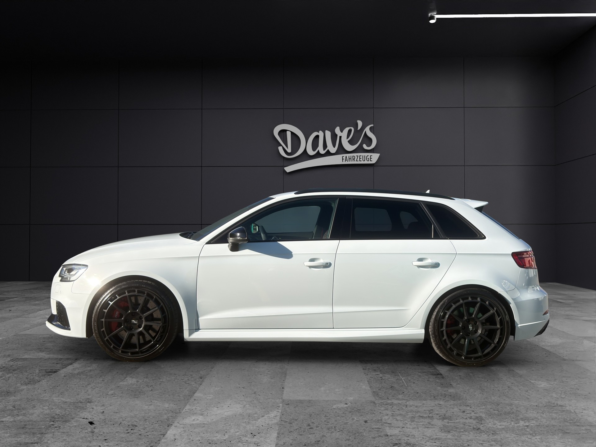 AUDI RS3 Sportback 2.5 TSI quattro S-tronic-showroom-element-1