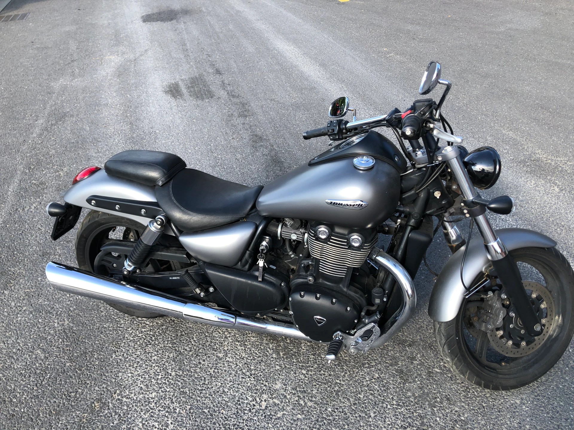 TRIUMPH Thunderbird Storm 1700 ABS-image-1