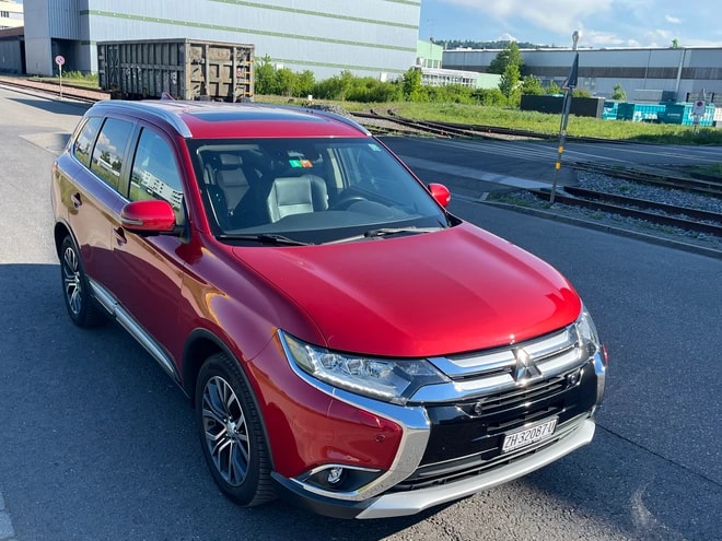 MITSUBISHI Outlander 2.2 DID Diamond 4WD Automatic