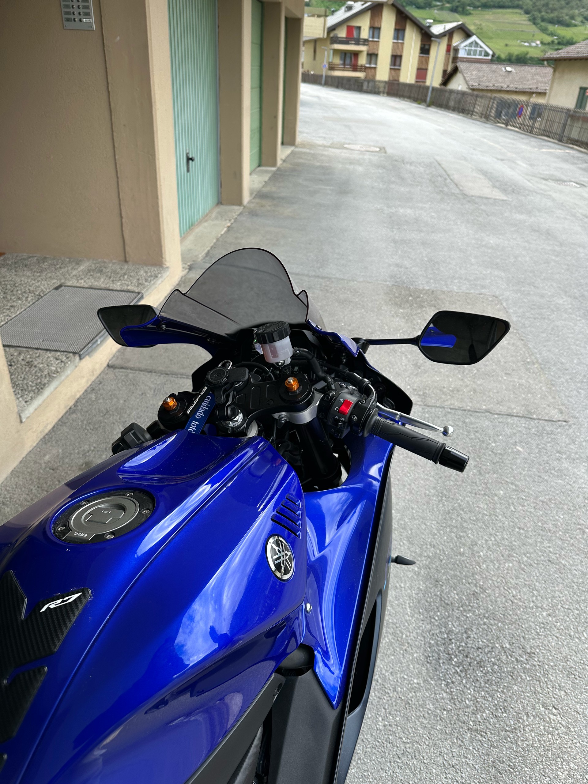 YAMAHA YZF-R7 (35kW)-image-7