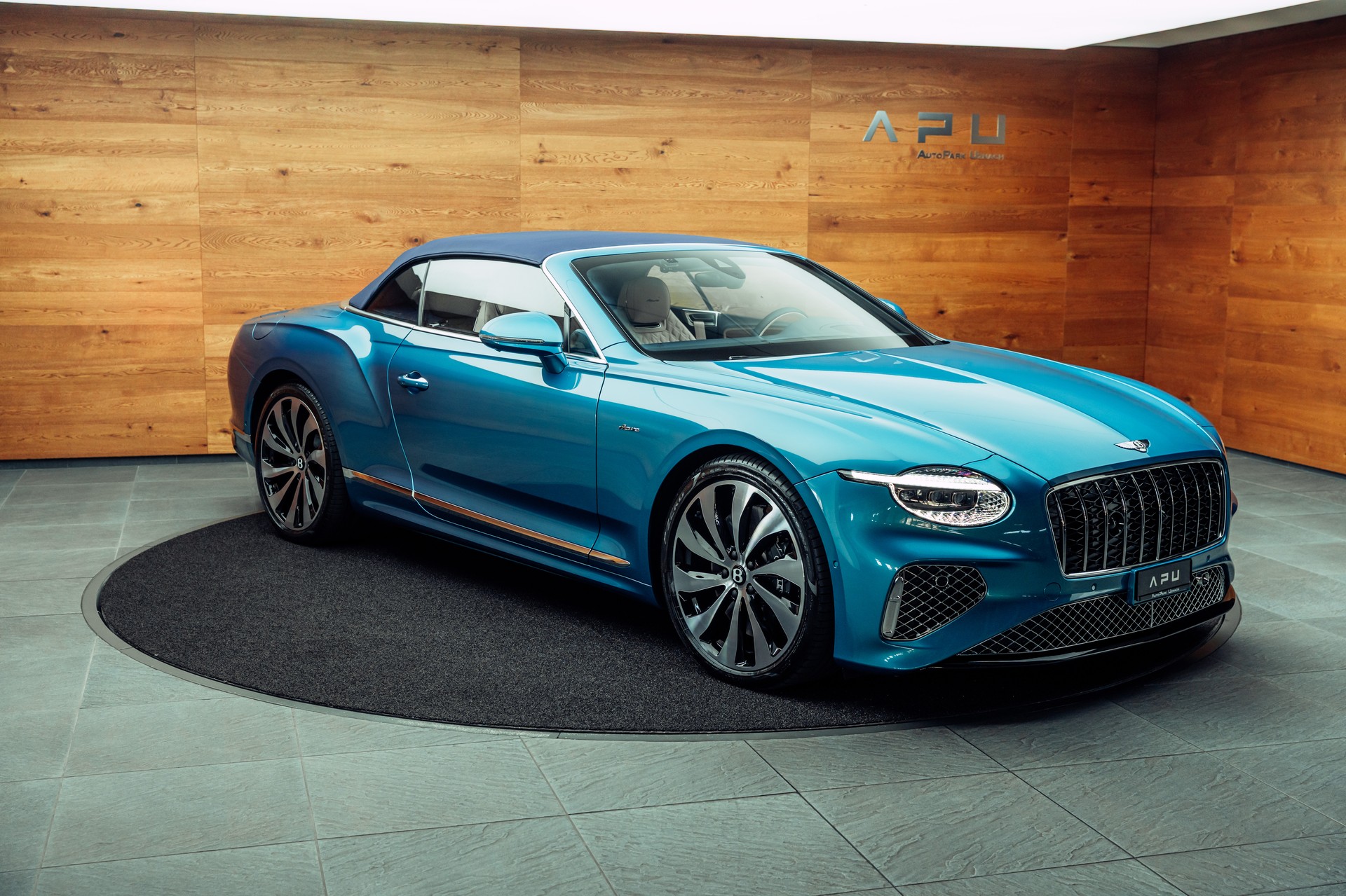 BENTLEY Continental GTC 4.0 V8 PHEV Azure Topaz Blue-image-23