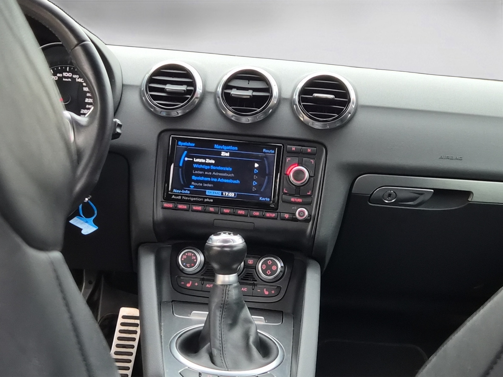 AUDI TT Coupé 2.0 TDI quattro-image-7