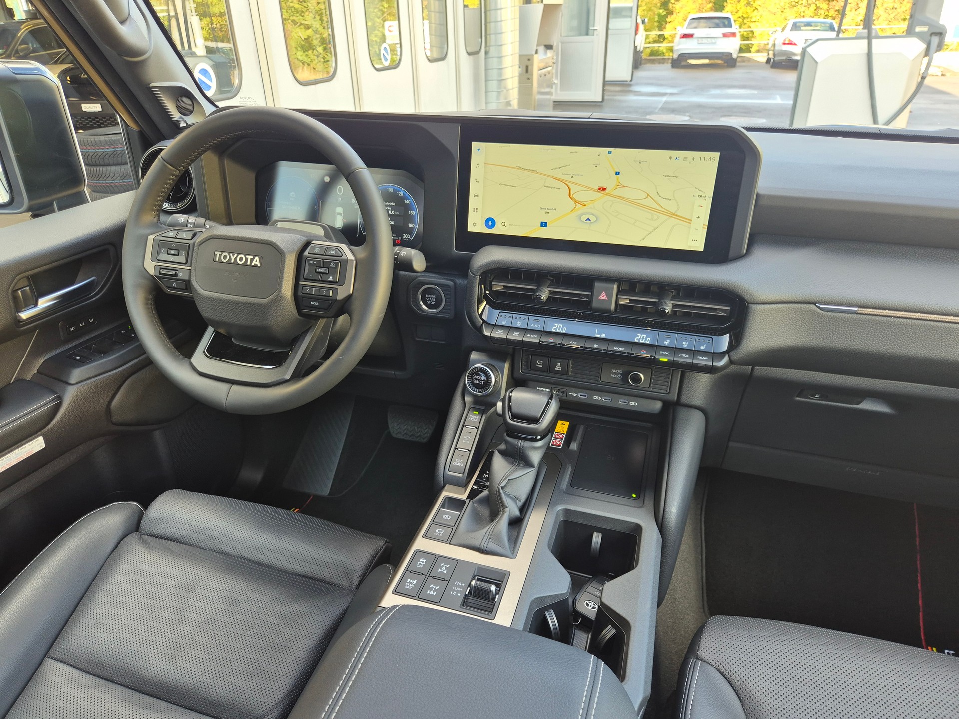 TOYOTA Land Cruiser 2.8TD Invincible-image-21