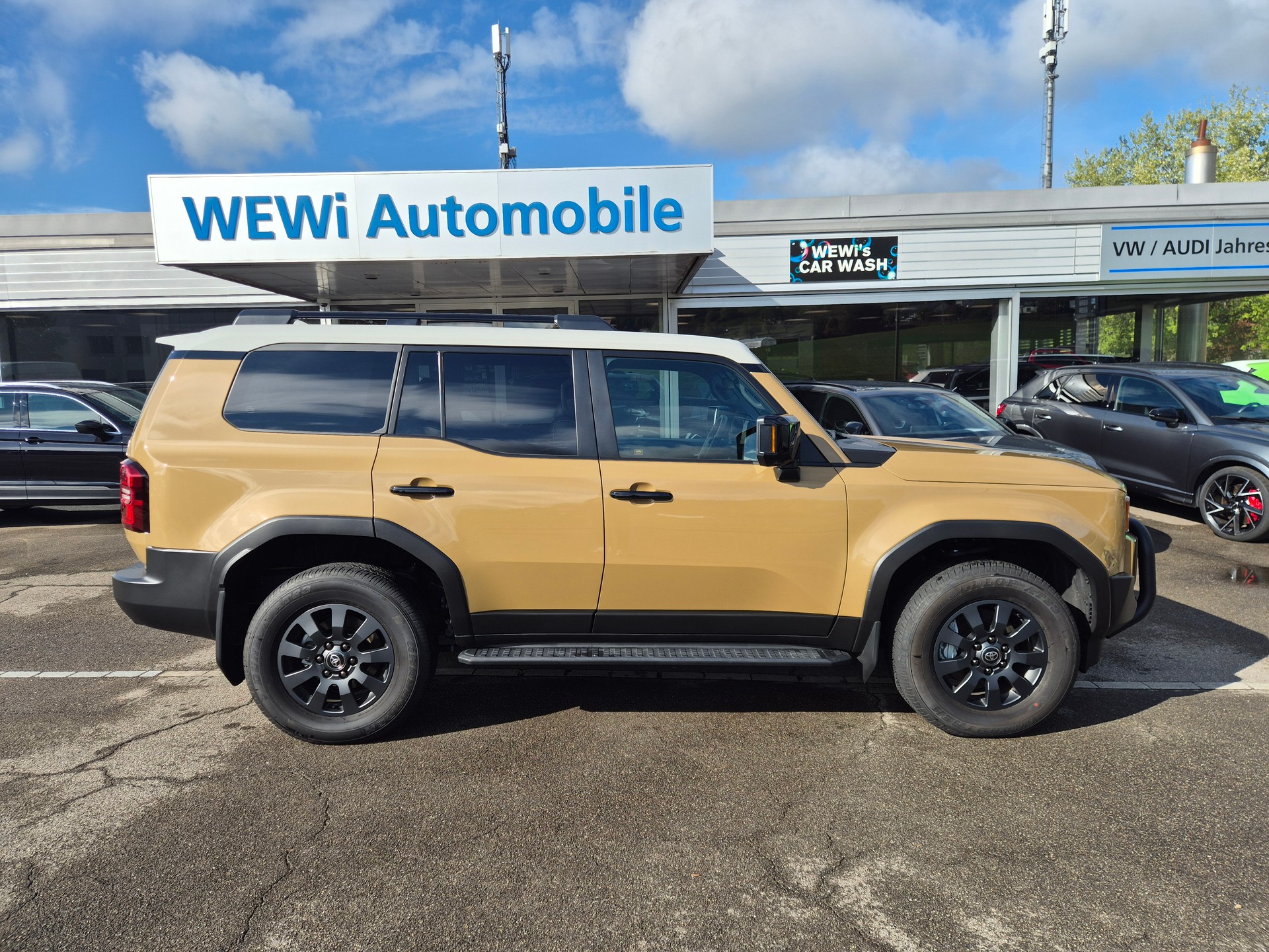 TOYOTA Land Cruiser 2.8TD Invincible-showroom-element-3