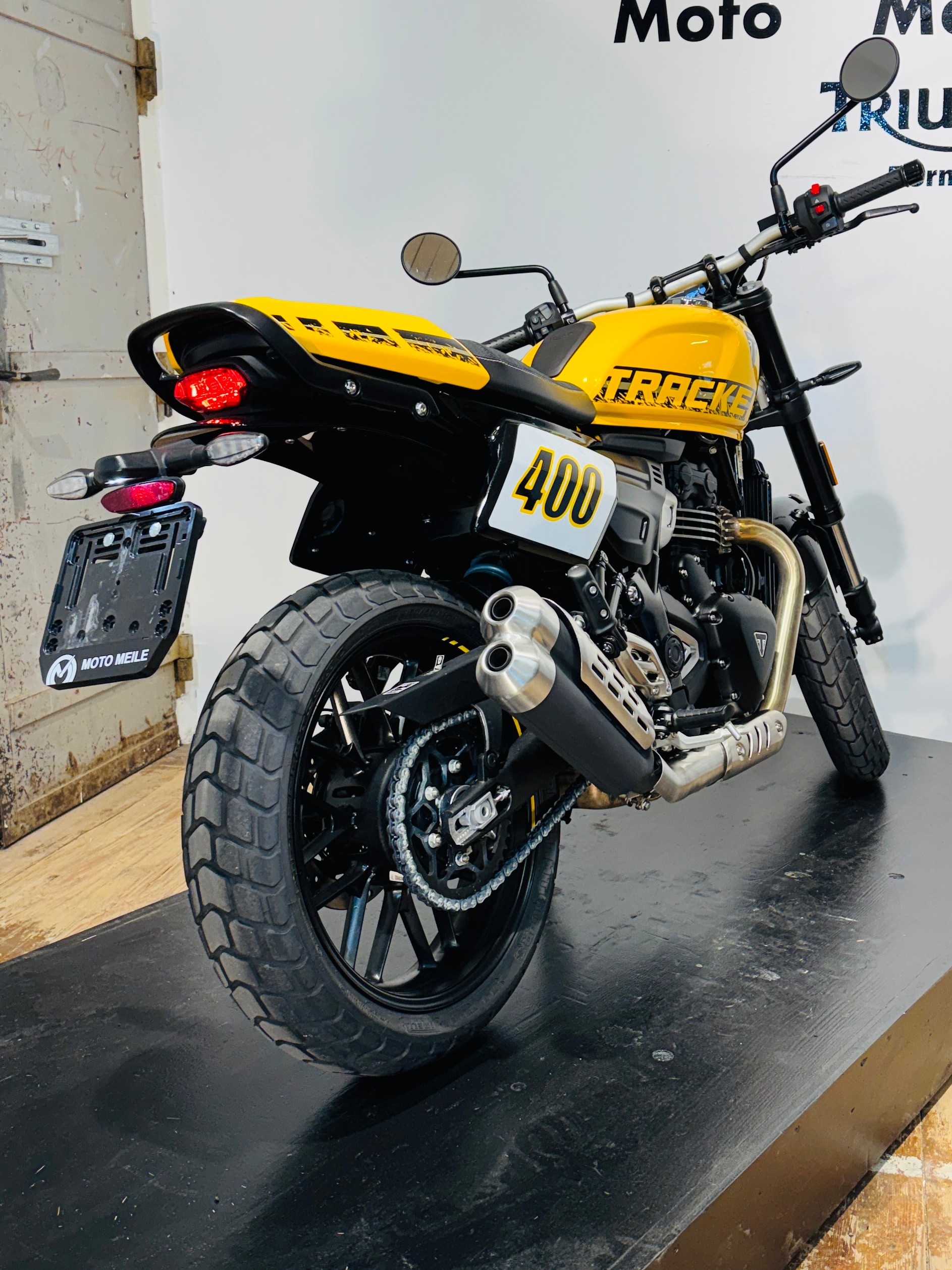 TRIUMPH Tracker 400-image-4
