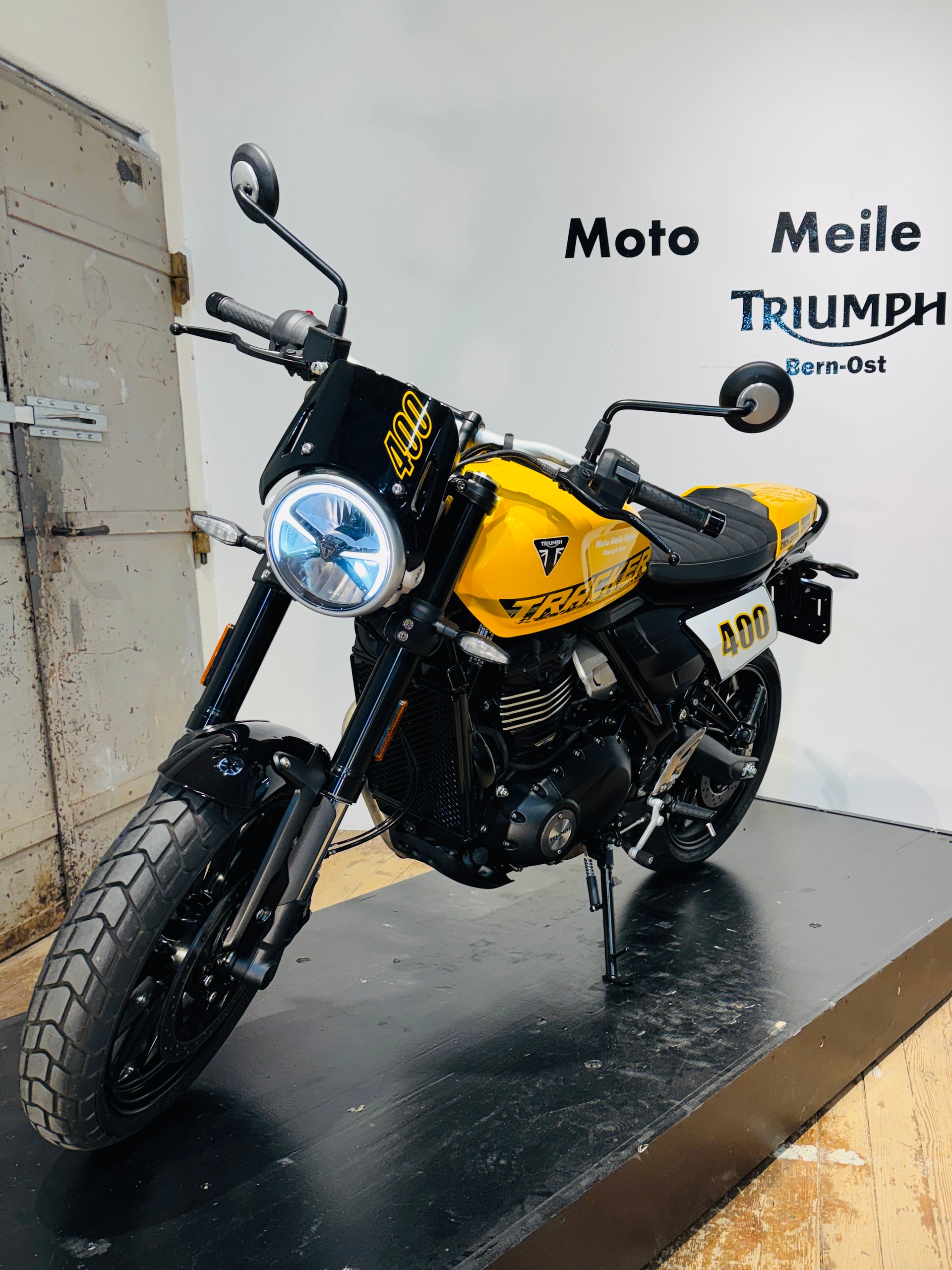 TRIUMPH Tracker 400-image-7