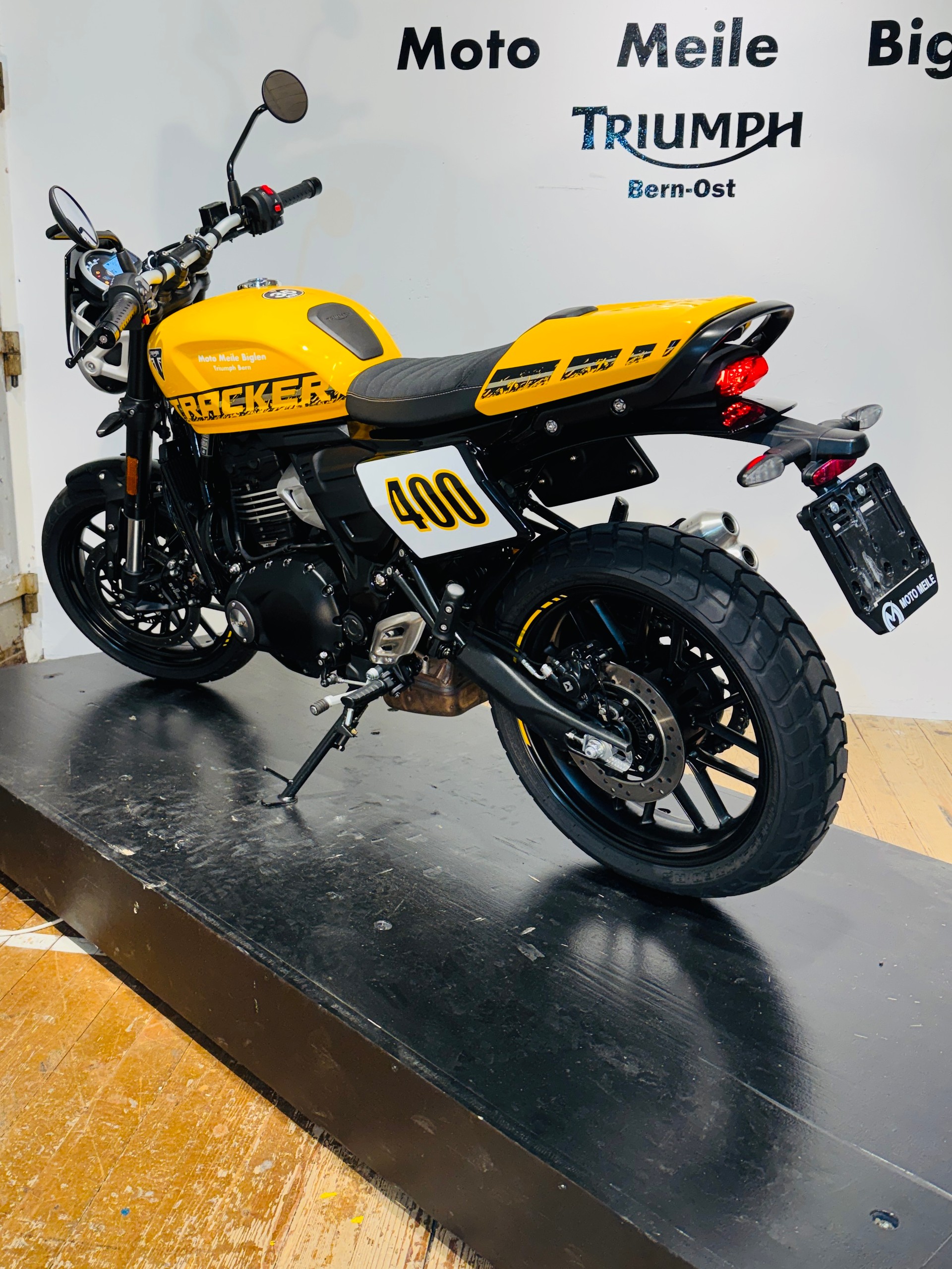 TRIUMPH Tracker 400-image-5
