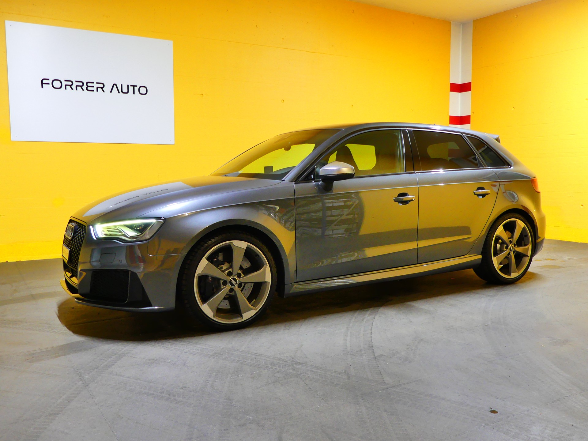 AUDI RS3 2.5 TSI quattro S-tronic