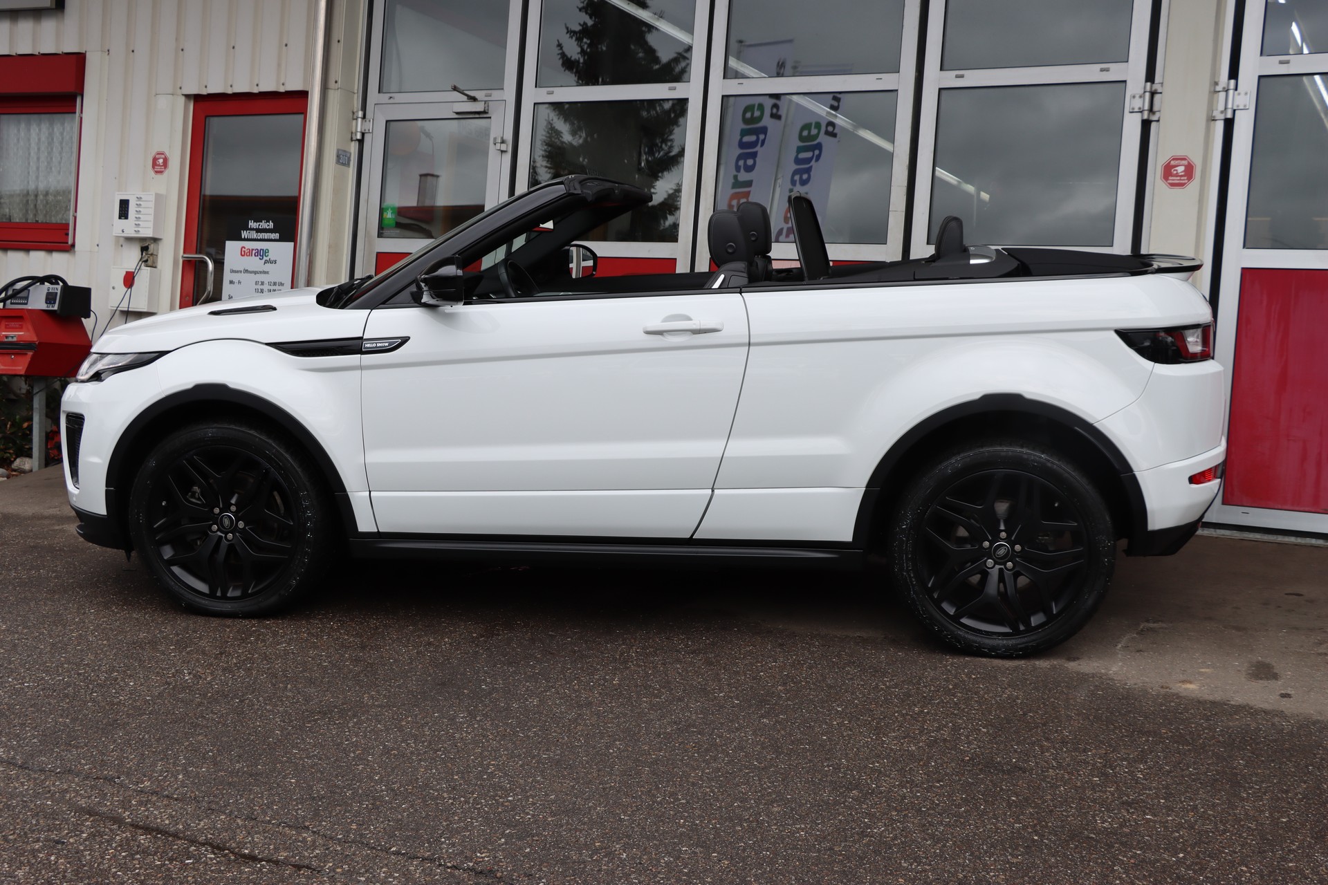 LAND ROVER Range Rover Evoque Convert. 2.0 TD4 SE Dynamic AT9-image-5