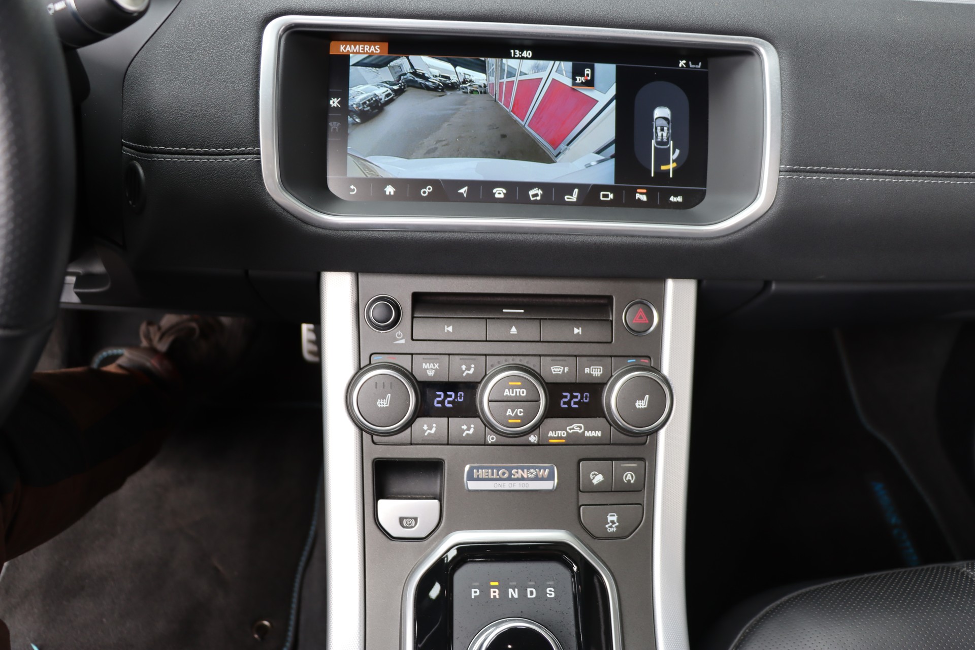 LAND ROVER Range Rover Evoque Convert. 2.0 TD4 SE Dynamic AT9-image-12