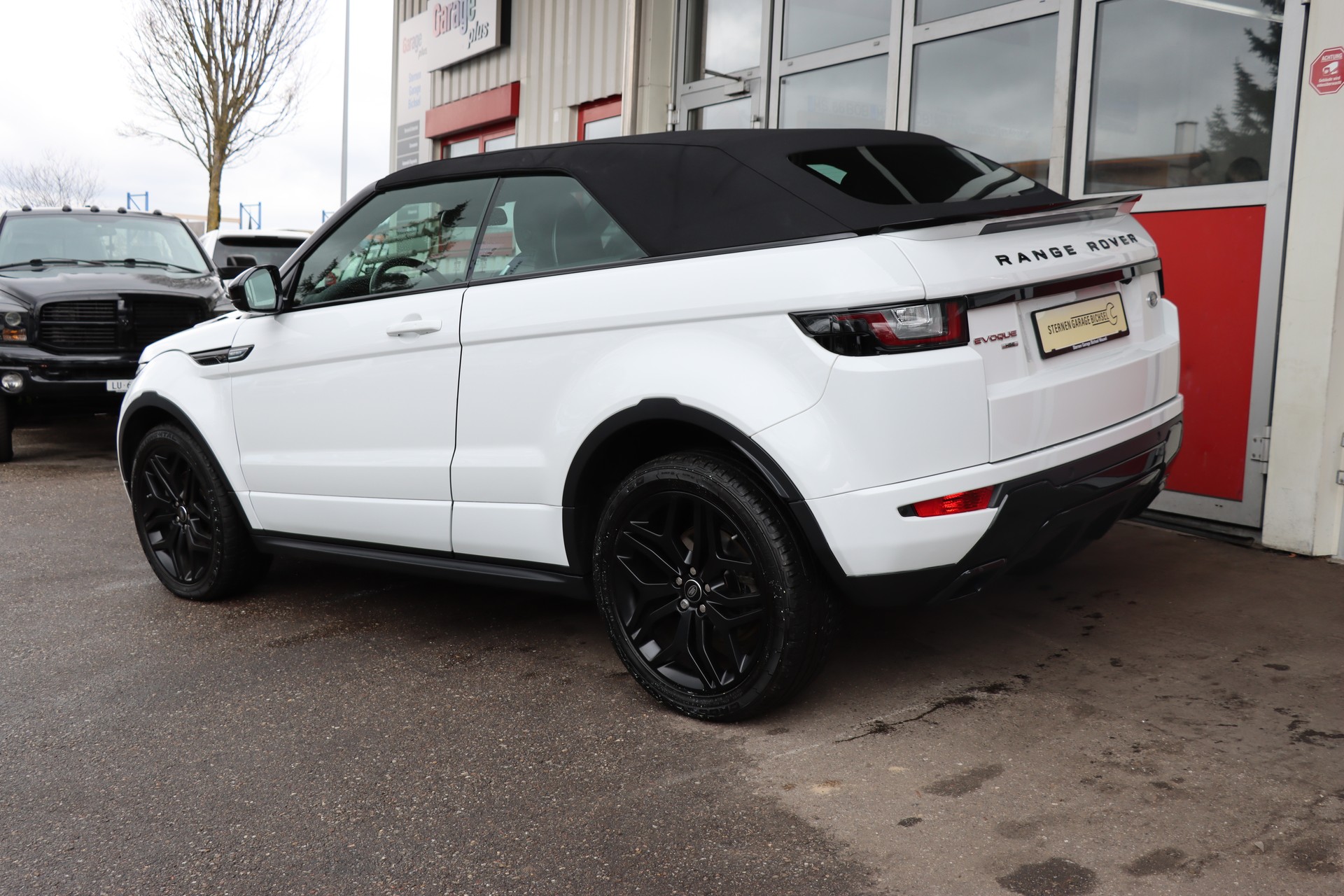 LAND ROVER Range Rover Evoque Convert. 2.0 TD4 SE Dynamic AT9-image-21