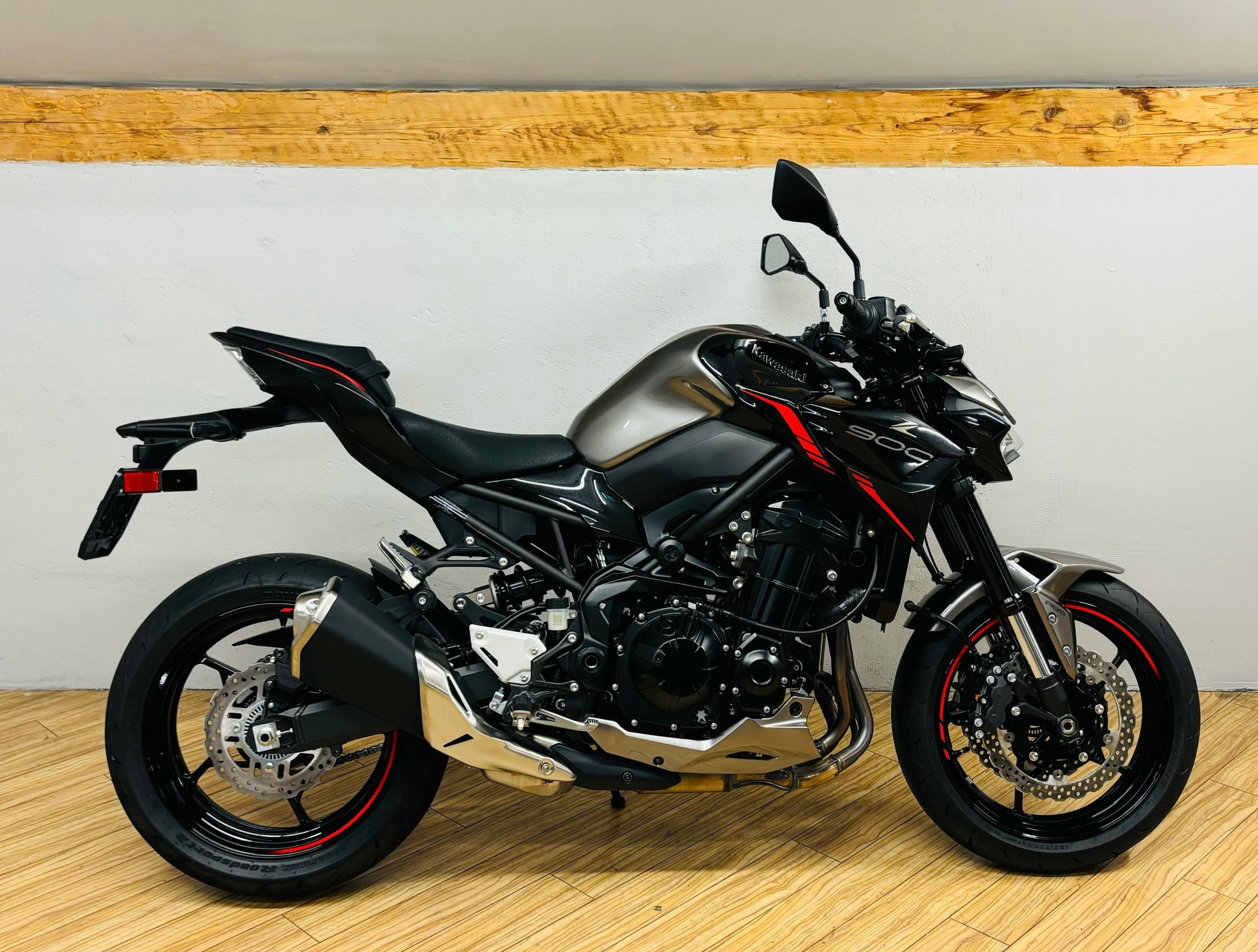 KAWASAKI Z 900 (35kW)-image-1