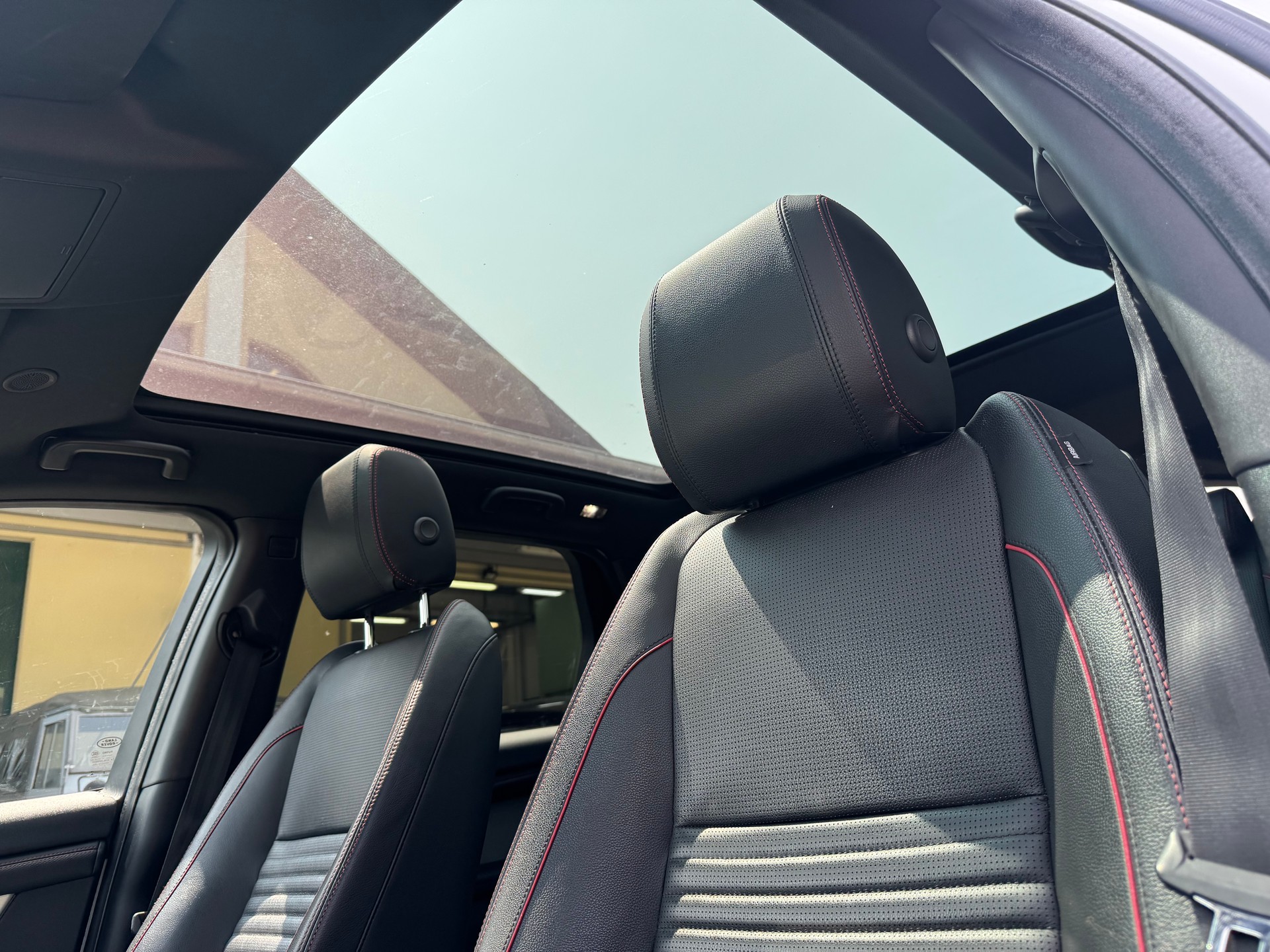 LAND ROVER Discovery Sport R Dyn P250 2.0 Si4 MHEV Base AT9-image-11