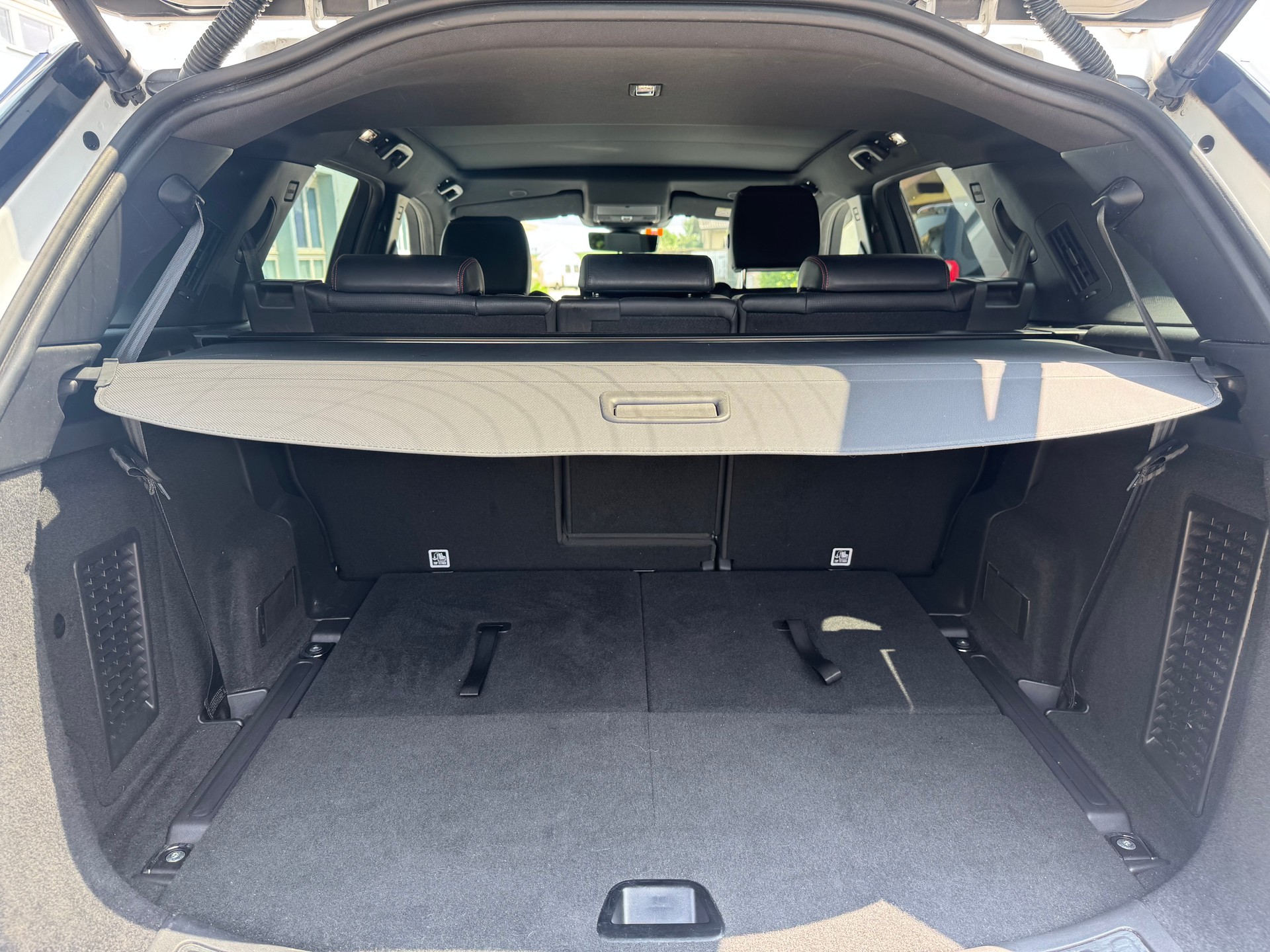 LAND ROVER Discovery Sport R Dyn P250 2.0 Si4 MHEV Base AT9-image-8
