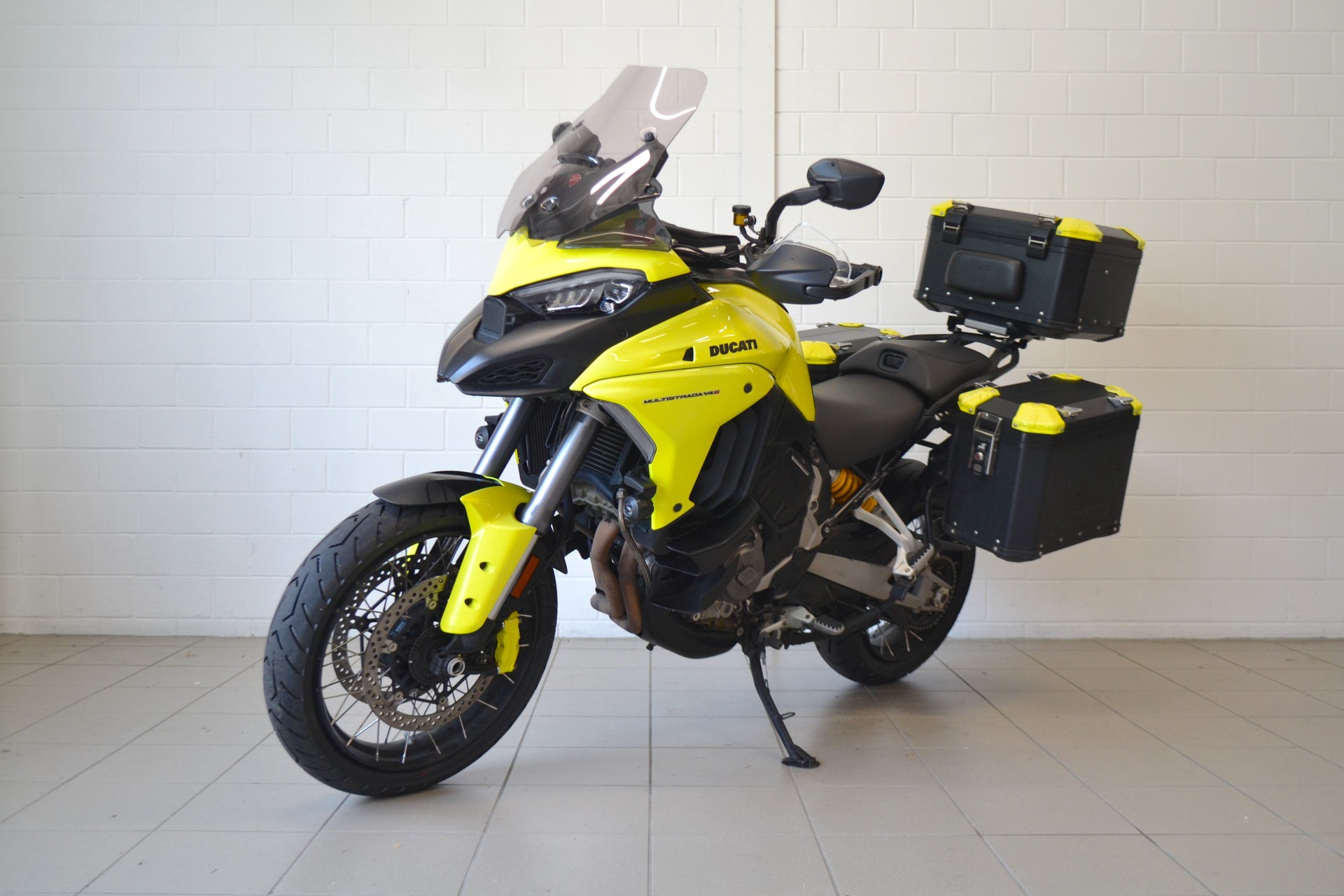 DUCATI Multistrada V4 S Travel & Radar-image-1
