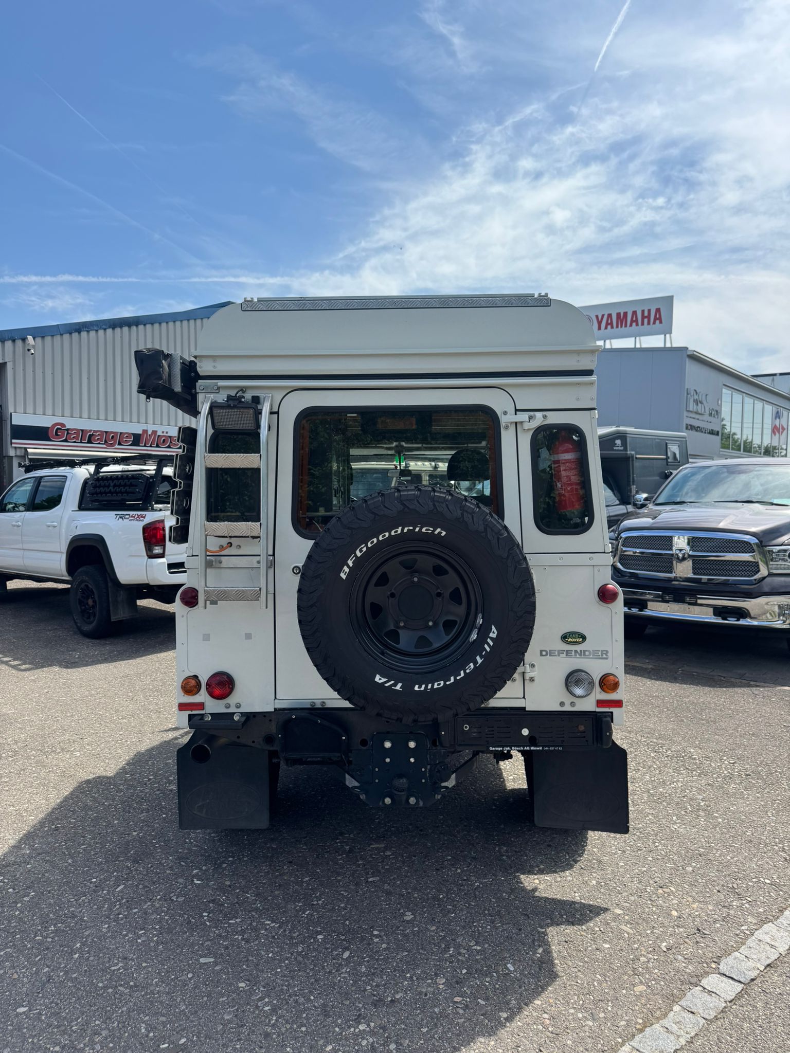 LAND ROVER Defender 110 SW 2.4Tdc-image-5