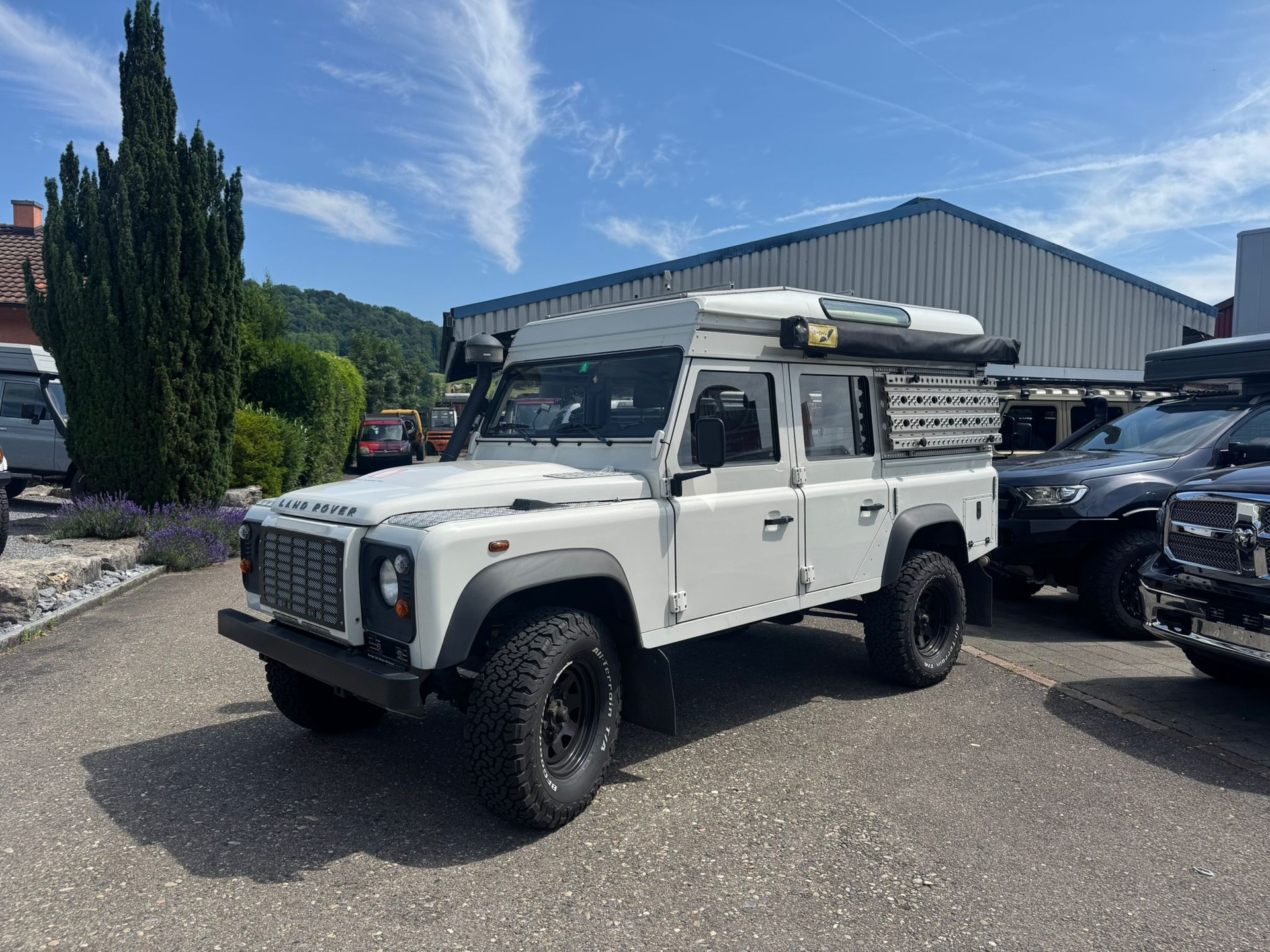 LAND ROVER Defender 110 SW 2.4Tdc-image-4