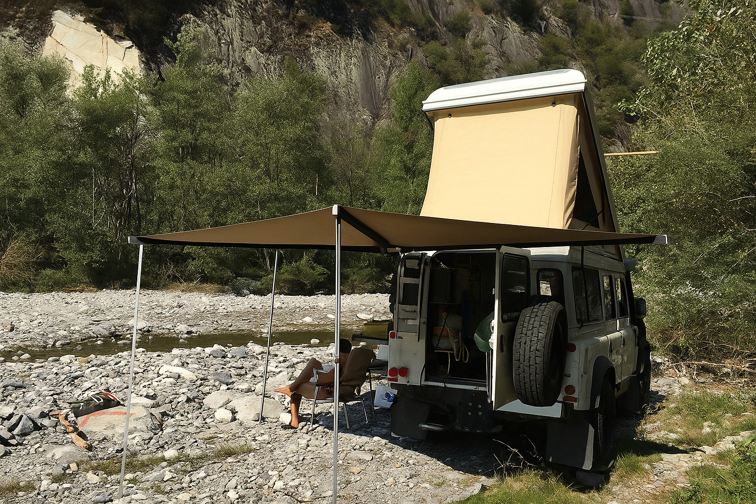 LAND ROVER Defender 110 SW 2.4Tdc-image-9