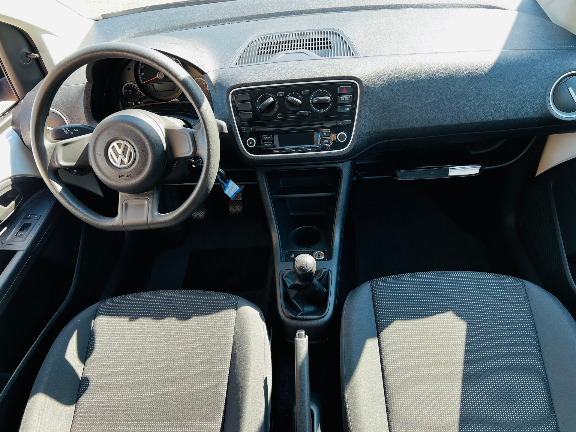 VW Up 1.0 move up-image-7