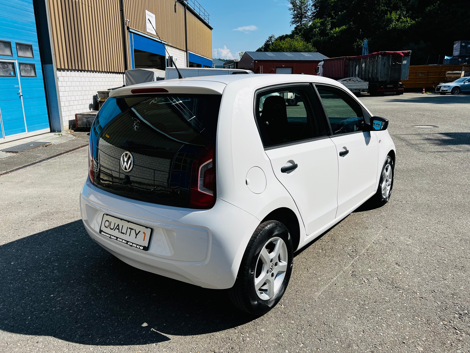 VW Up 1.0 move up-image-3
