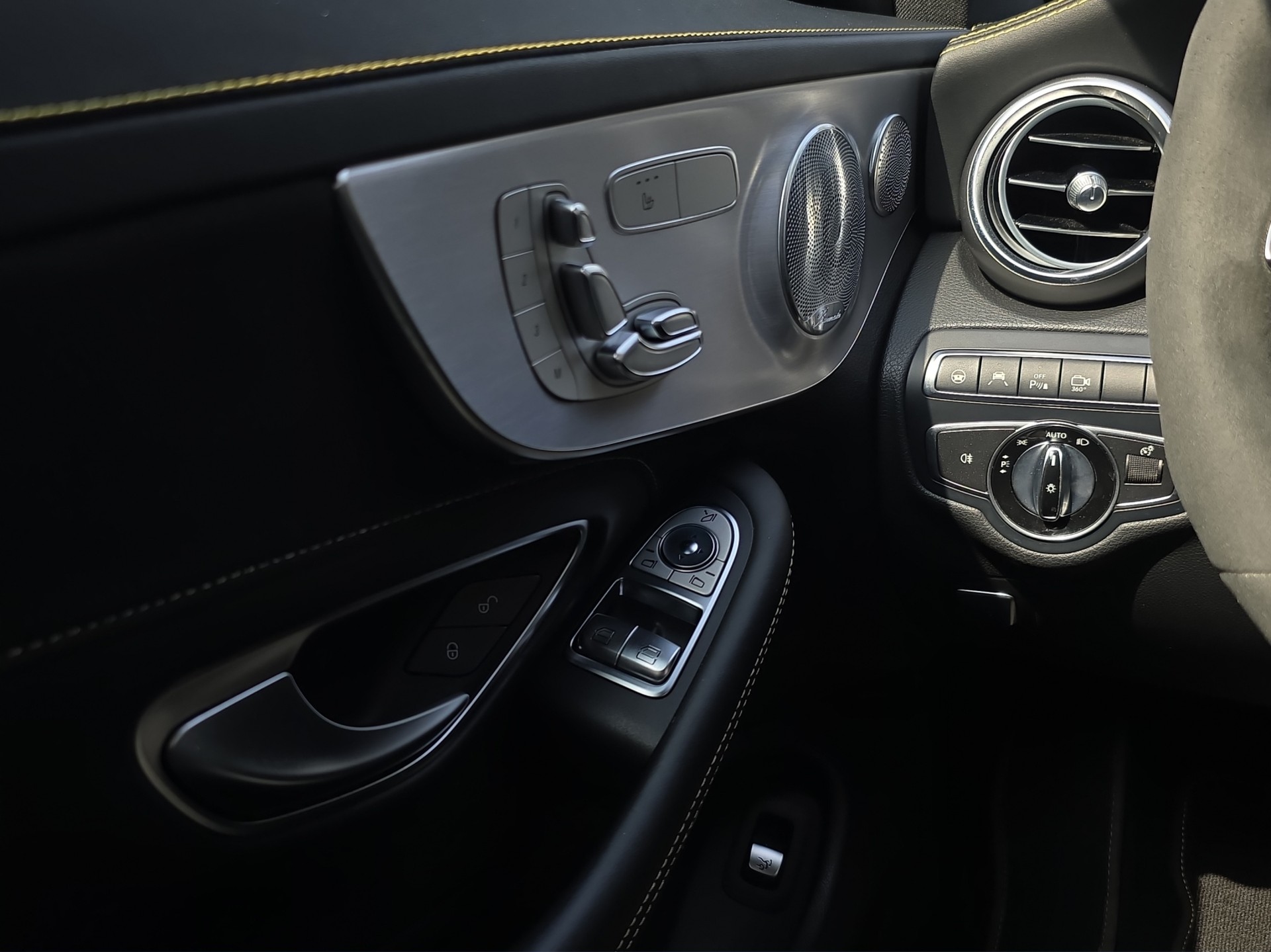 MERCEDES-BENZ C 63 S AMG Edition 1 Speedshift-image-14