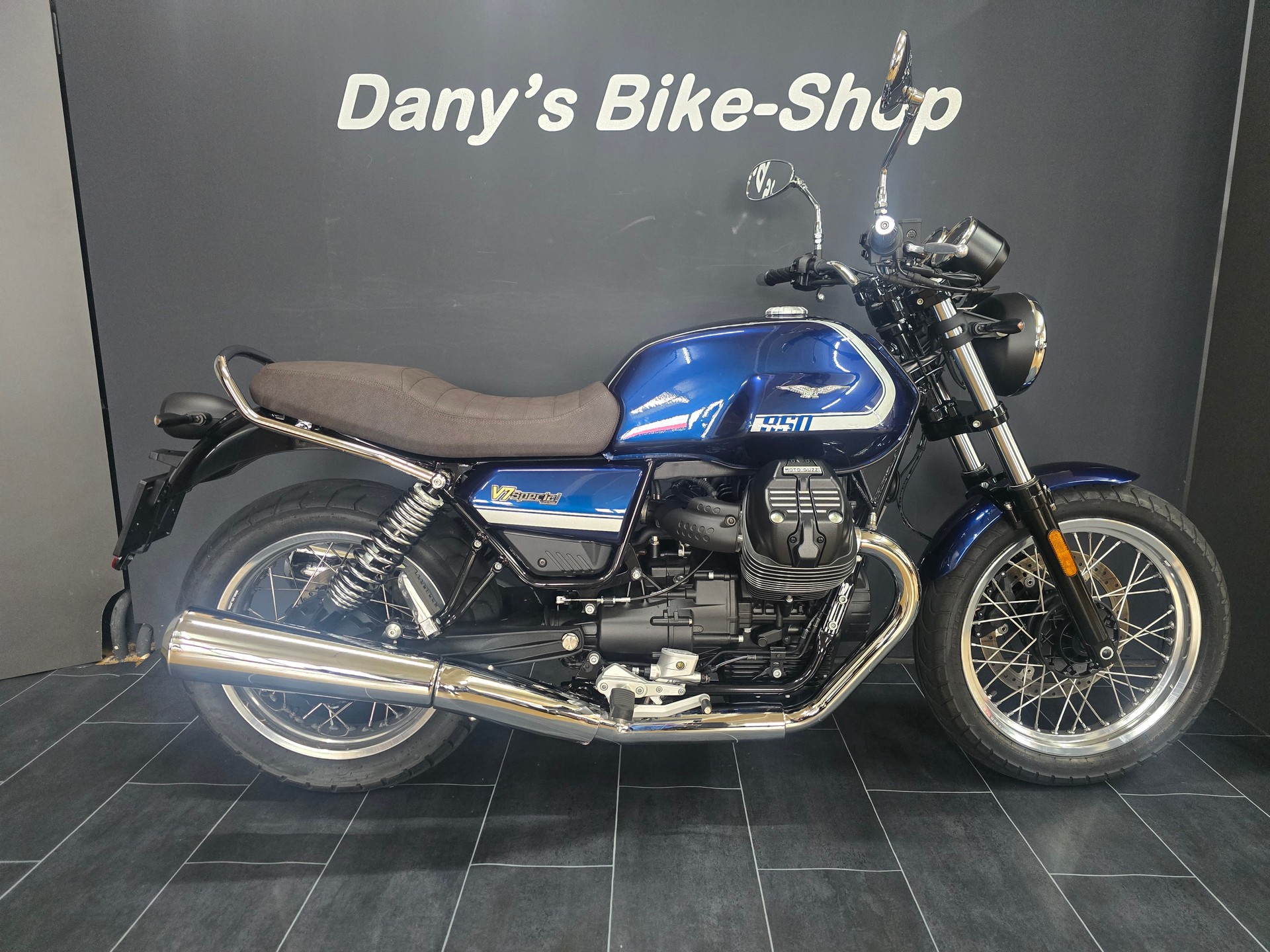 MOTO GUZZI V7 IV 850 Special-image-2
