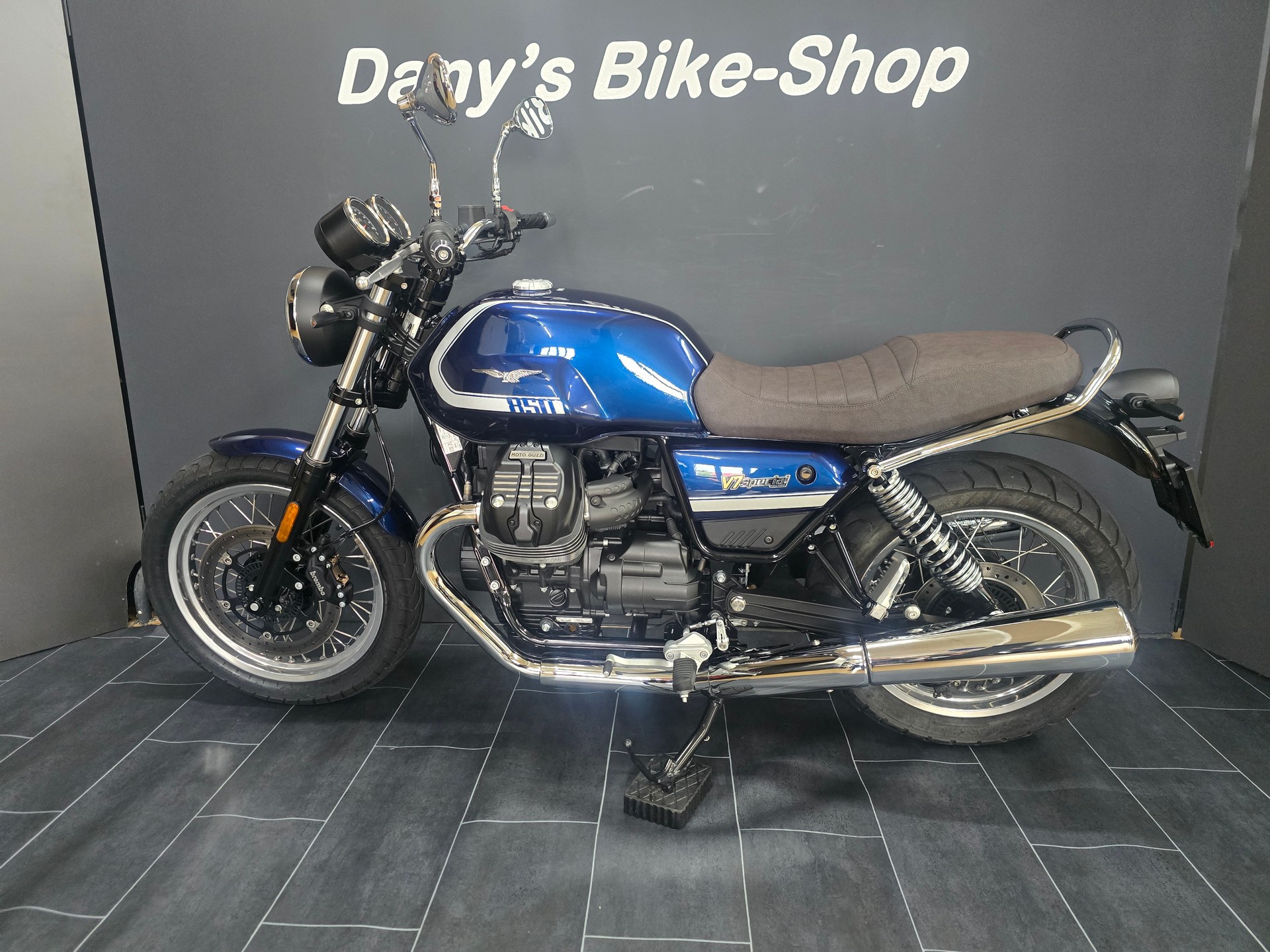 MOTO GUZZI V7 IV 850 Special-image-0