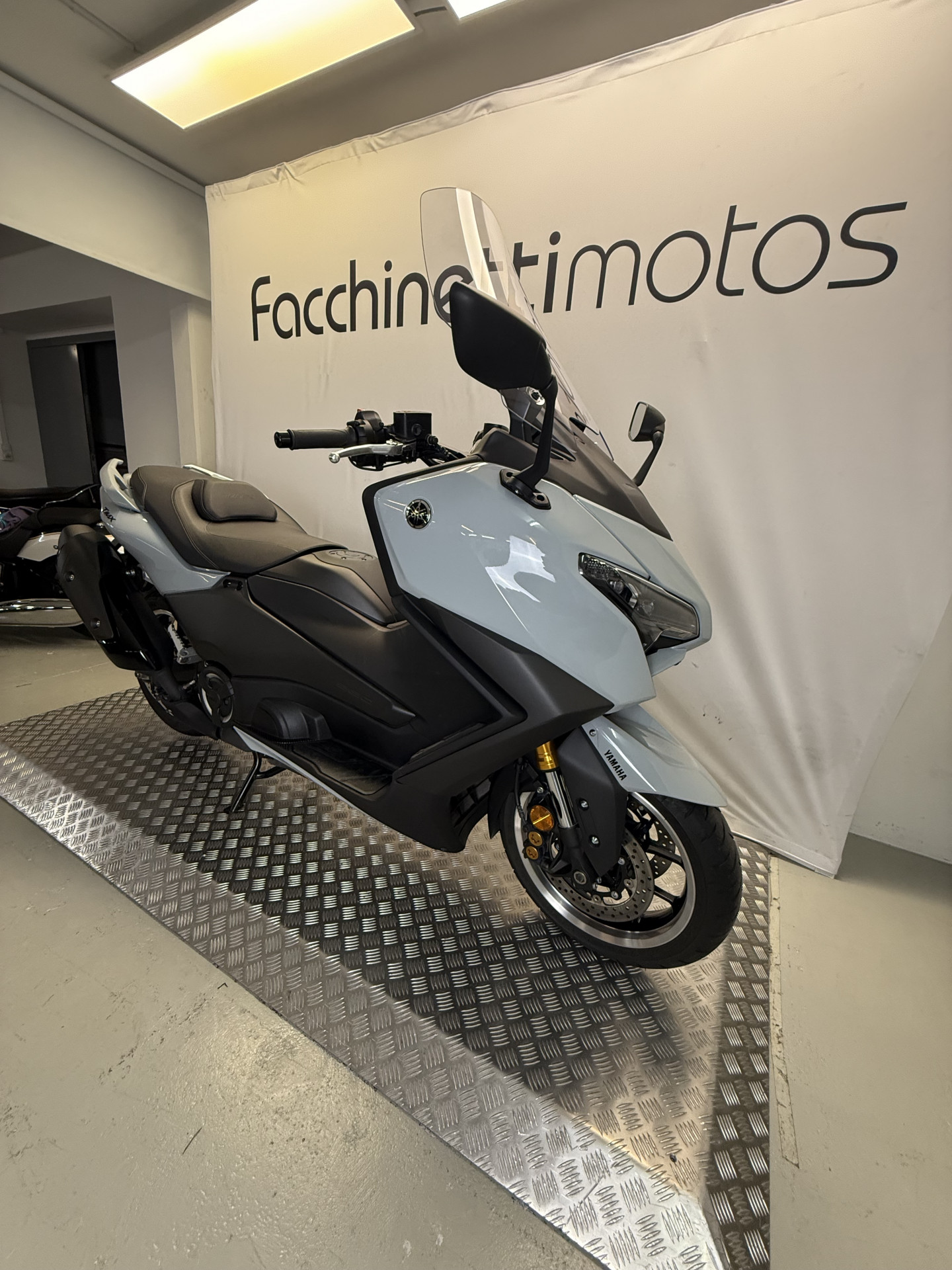 YAMAHA TMax 560 Tech Max-image-5