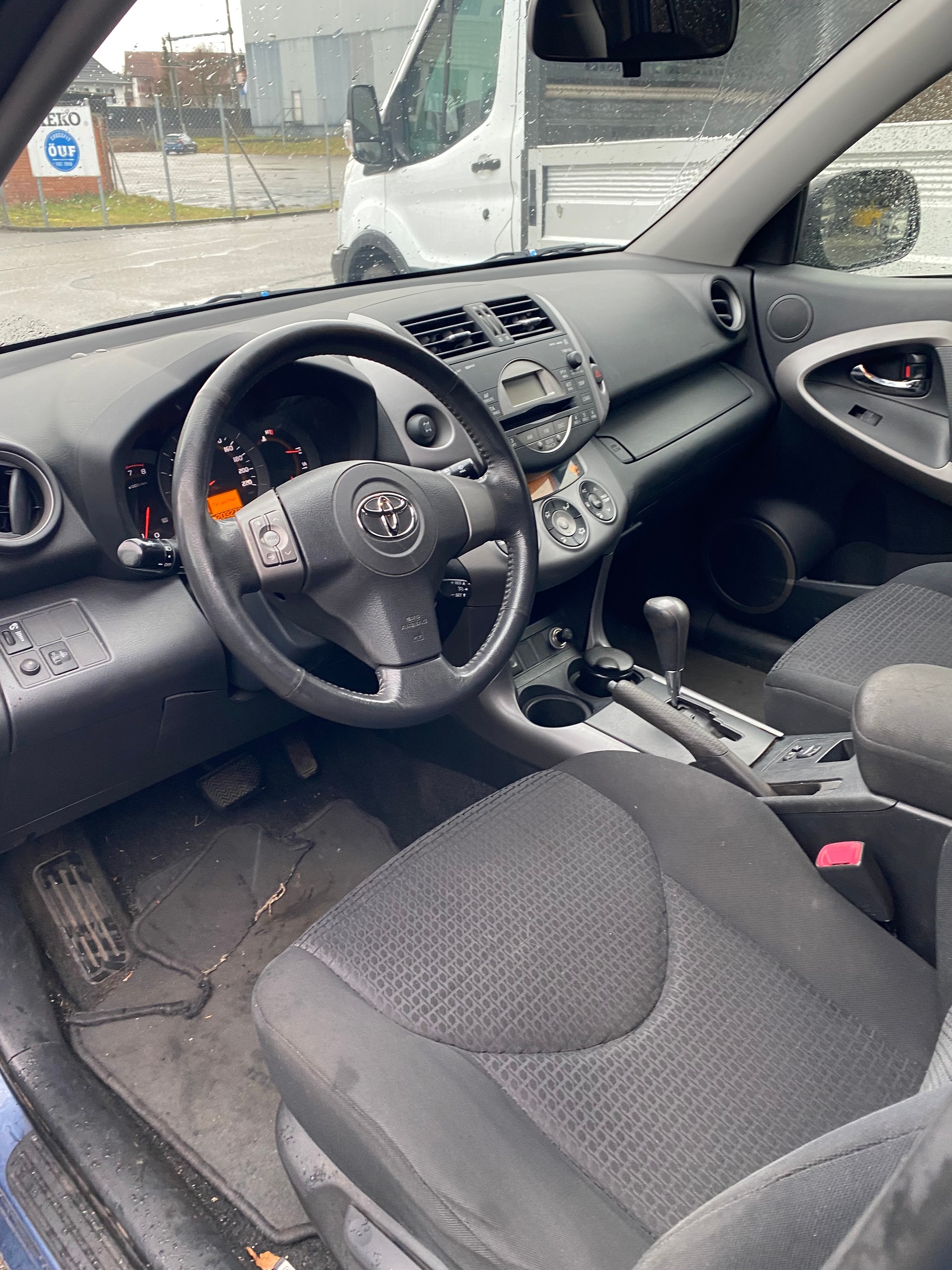 TOYOTA RAV-4 2.0 16V Linea Luna-image-9