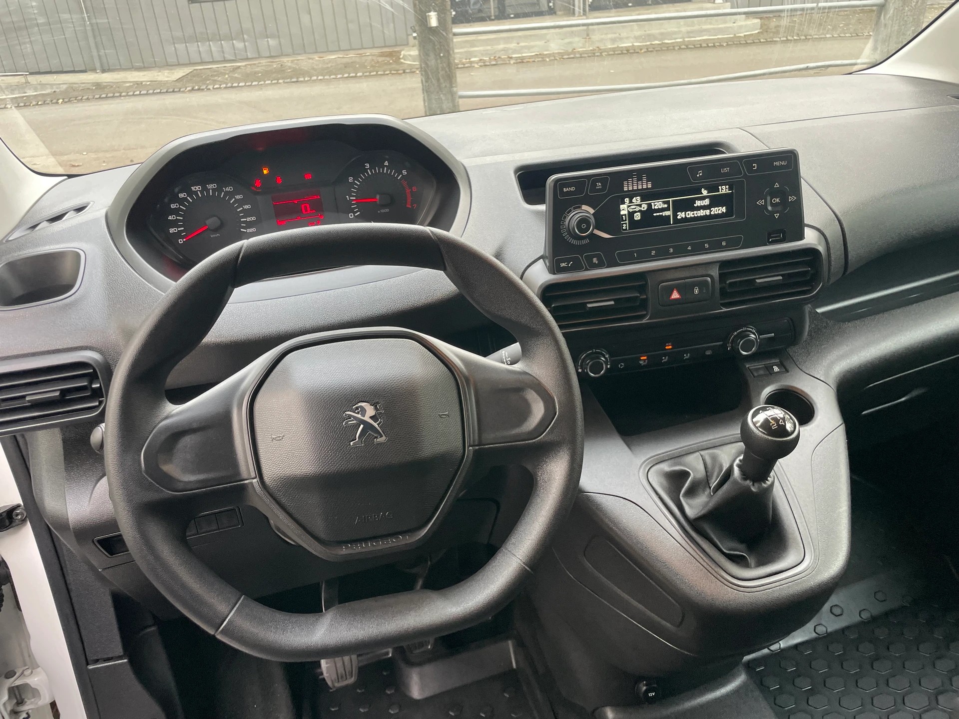 PEUGEOT Partner 1.6 Blue HDi Access 650kg ** 02x Sitze ** Klimaanlage ** Nutzlast 470Kg ** Frisch Ab MFK-image-3