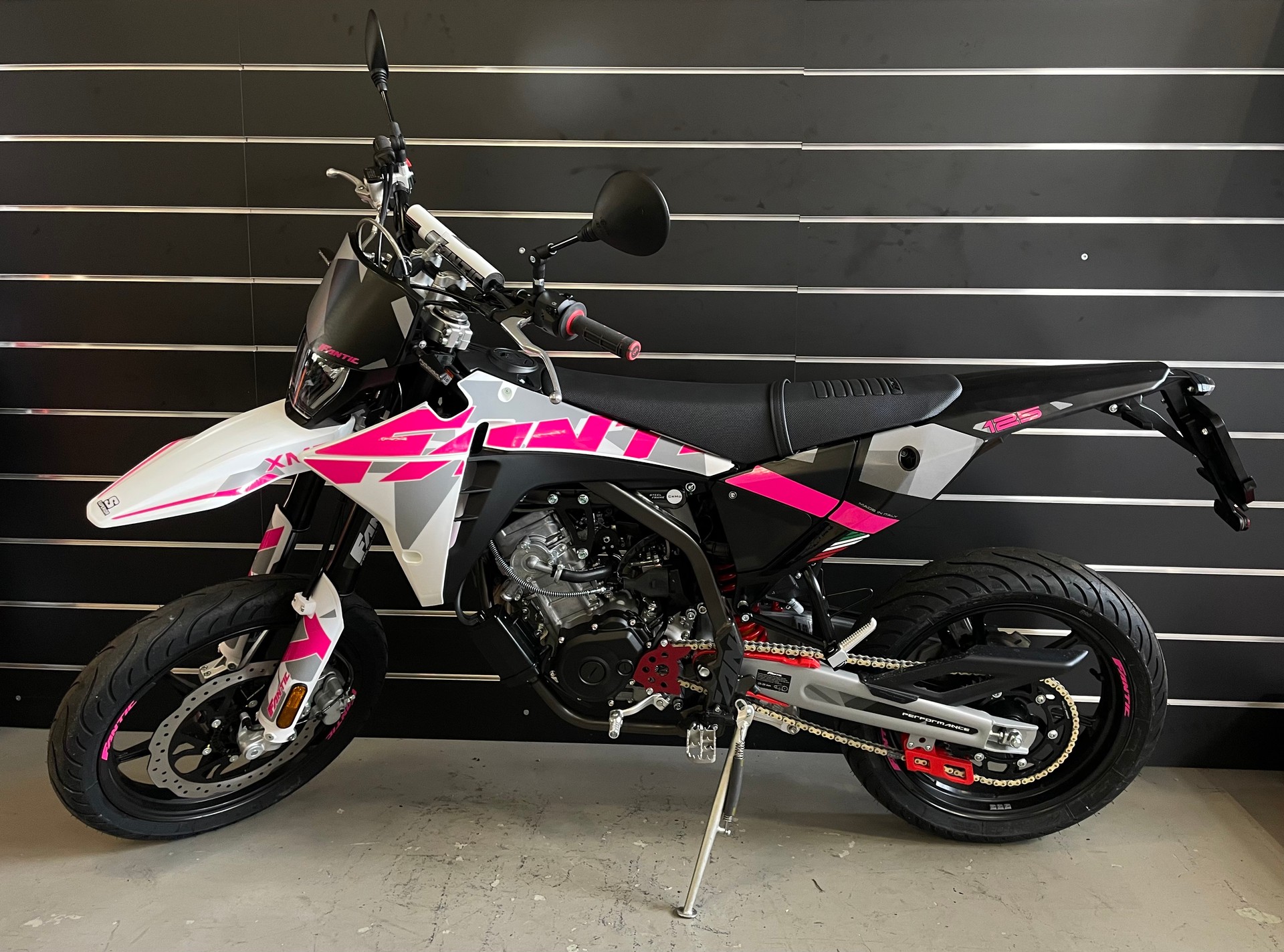 FANTIC XMF 125 Performance-image-1