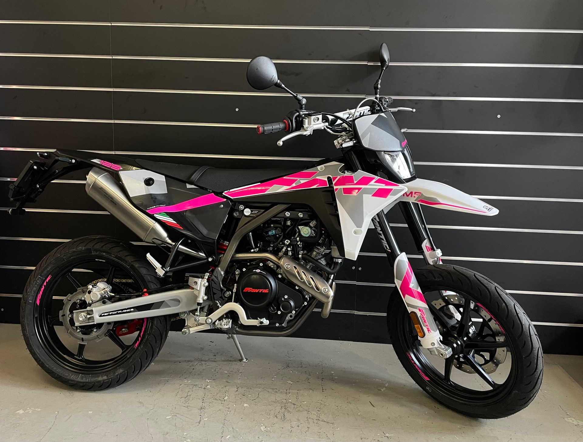 FANTIC XMF 125 Performance-image-0