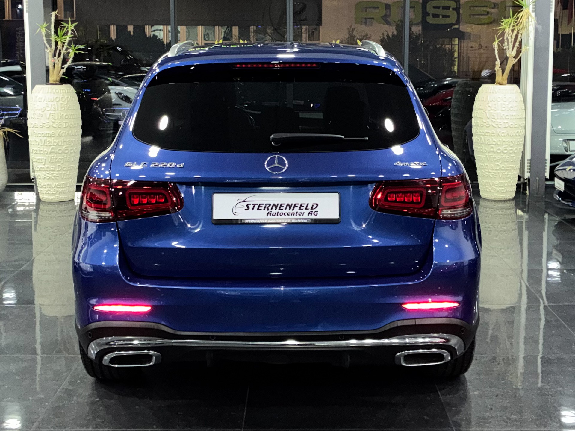 MERCEDES-BENZ GLC 220 d AMG Line 4Matic 9G-Tronic-image-5