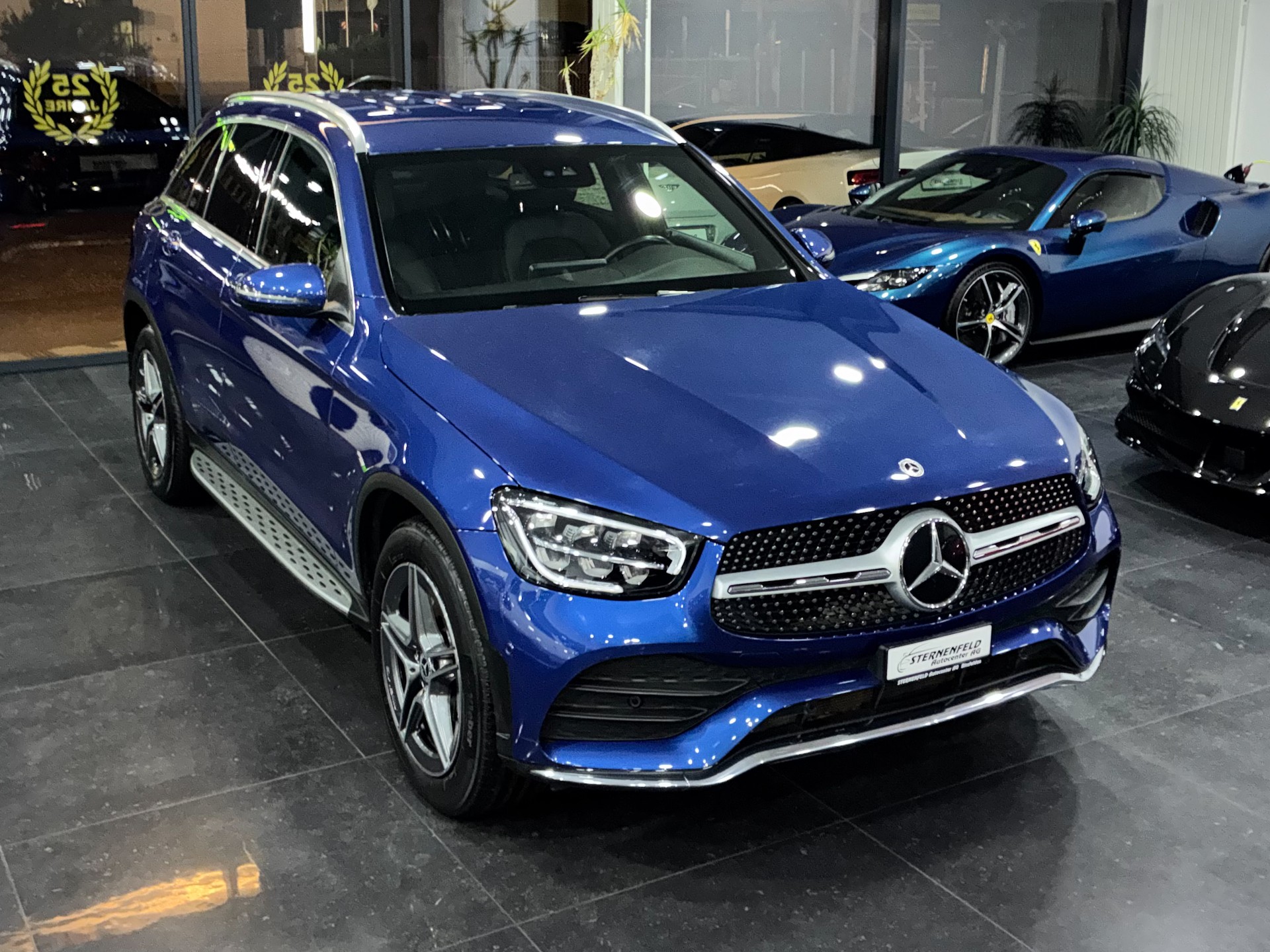 MERCEDES-BENZ GLC 220 d AMG Line 4Matic 9G-Tronic-image-2