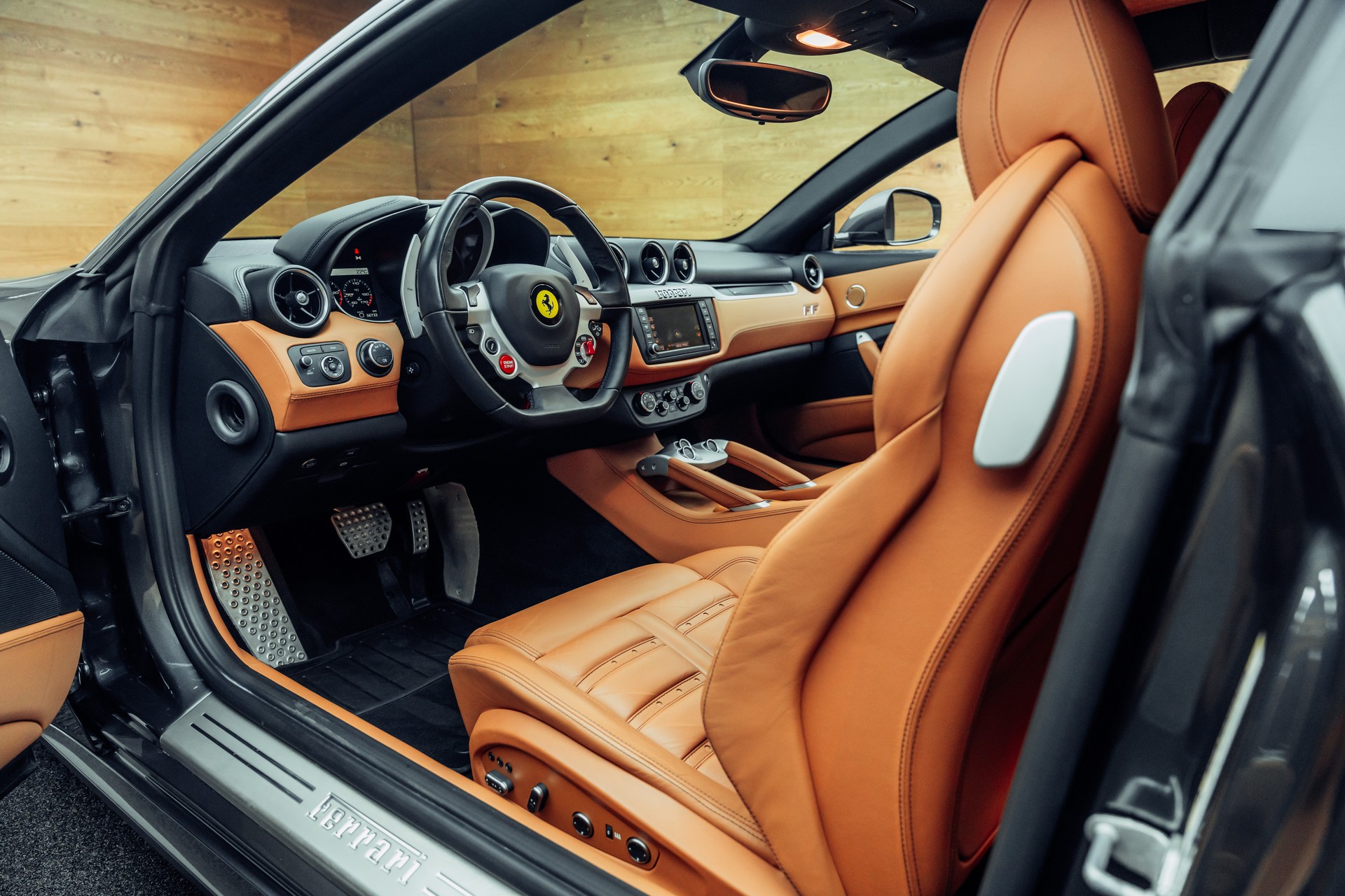 FERRARI FF-image-20