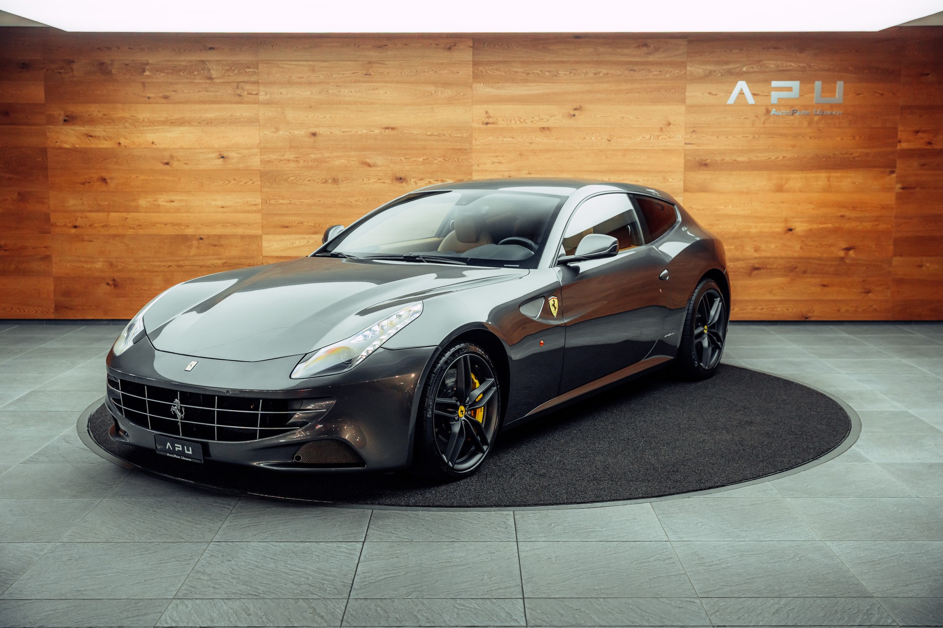 FERRARI FF-image-3