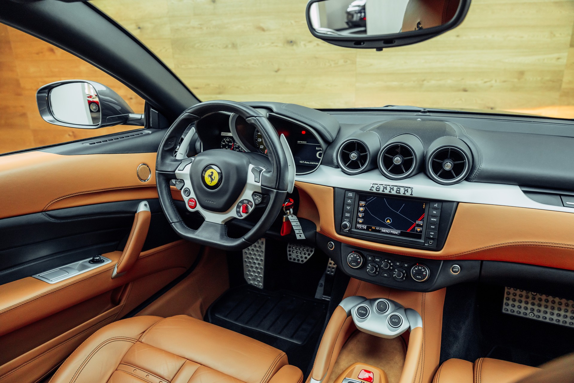 FERRARI FF-image-19