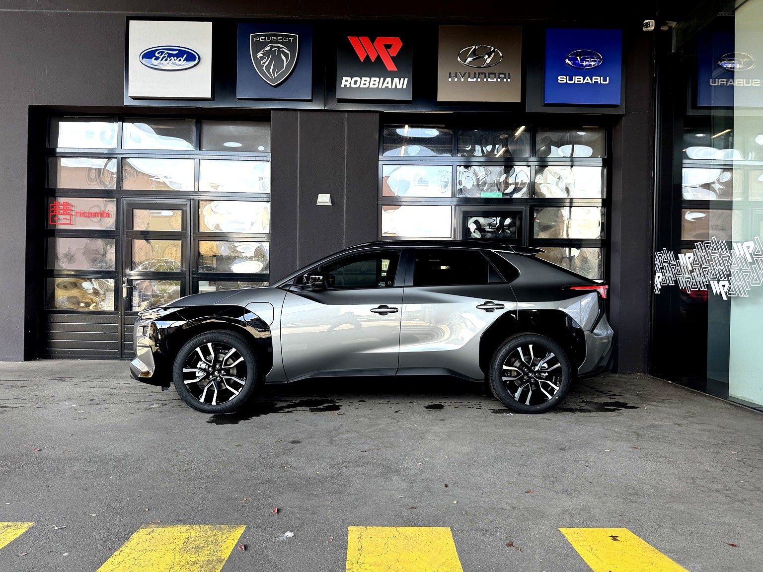 SUBARU Solterra eV Luxury 71,4kWh AWD-image-1