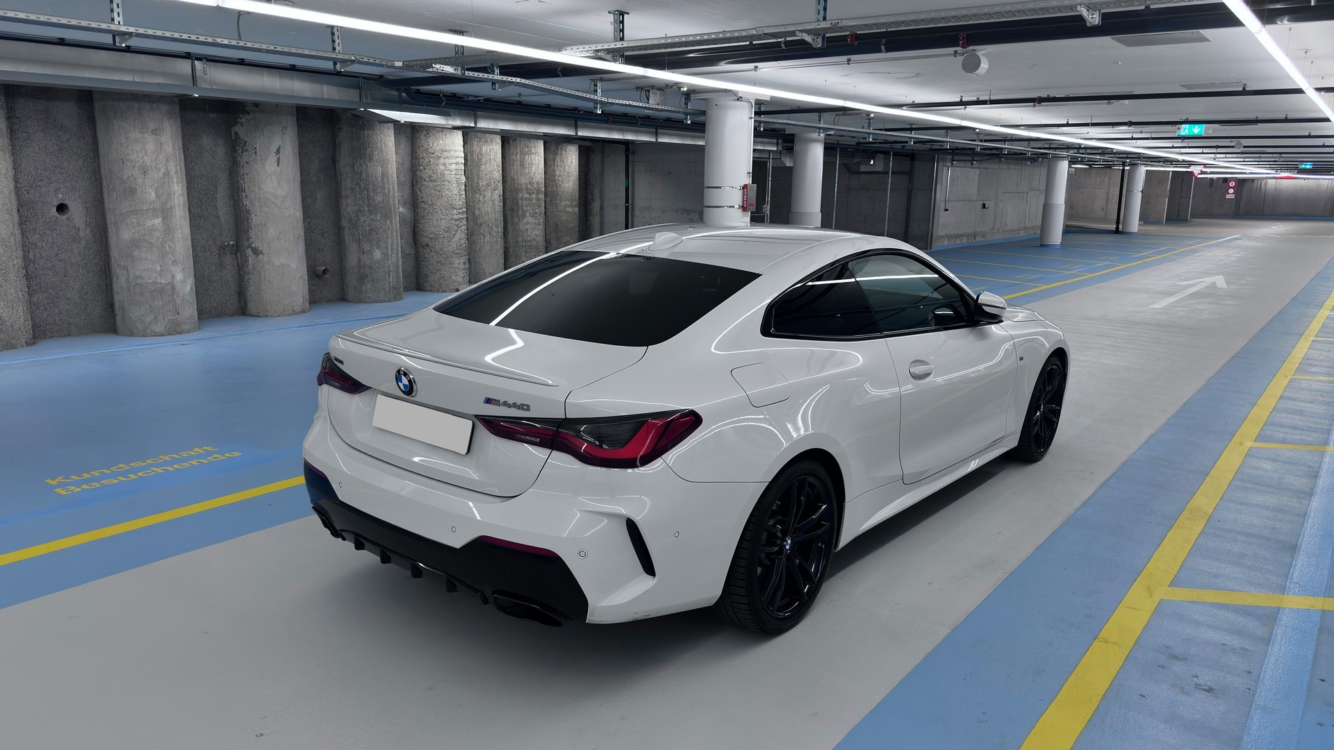 BMW M440i xDrive 48V Coupé Steptronic *FRISCH AB MFK UND SERVICE* *GRATIS SERVICE* *HARMAN KARDON* *360 Kamera* *TOP AUSSTATTUNG*-image-1