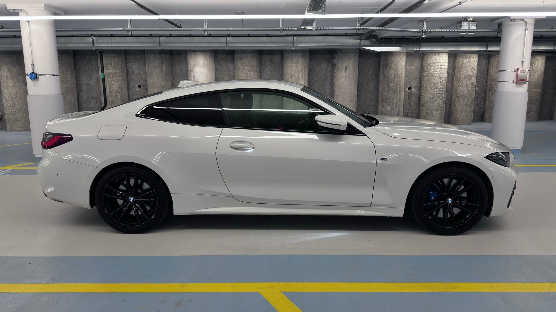 BMW M440i xDrive 48V Coupé Steptronic *FRISCH AB MFK UND SERVICE* *GRATIS SERVICE* *HARMAN KARDON* *360 Kamera* *TOP AUSSTATTUNG*-image-4