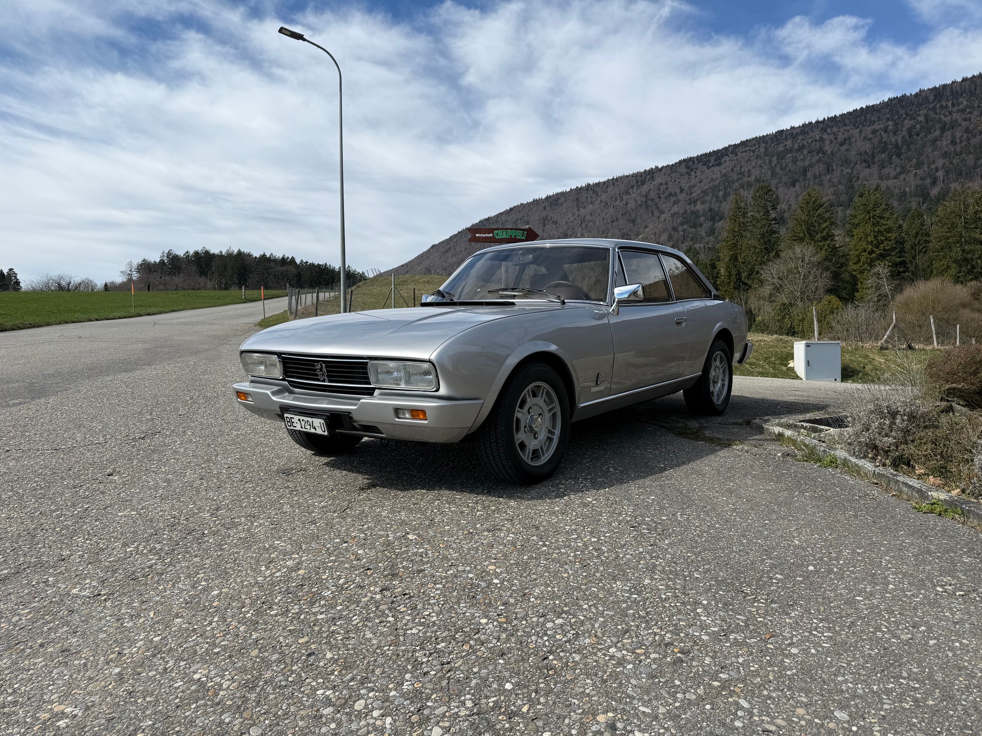 PEUGEOT 504