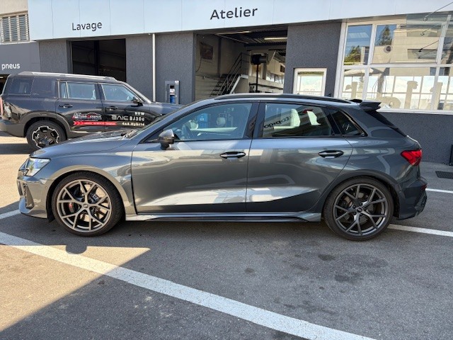 AUDI RS3 Sportback 2.5 TFSI quattro S-Tronic-image-5