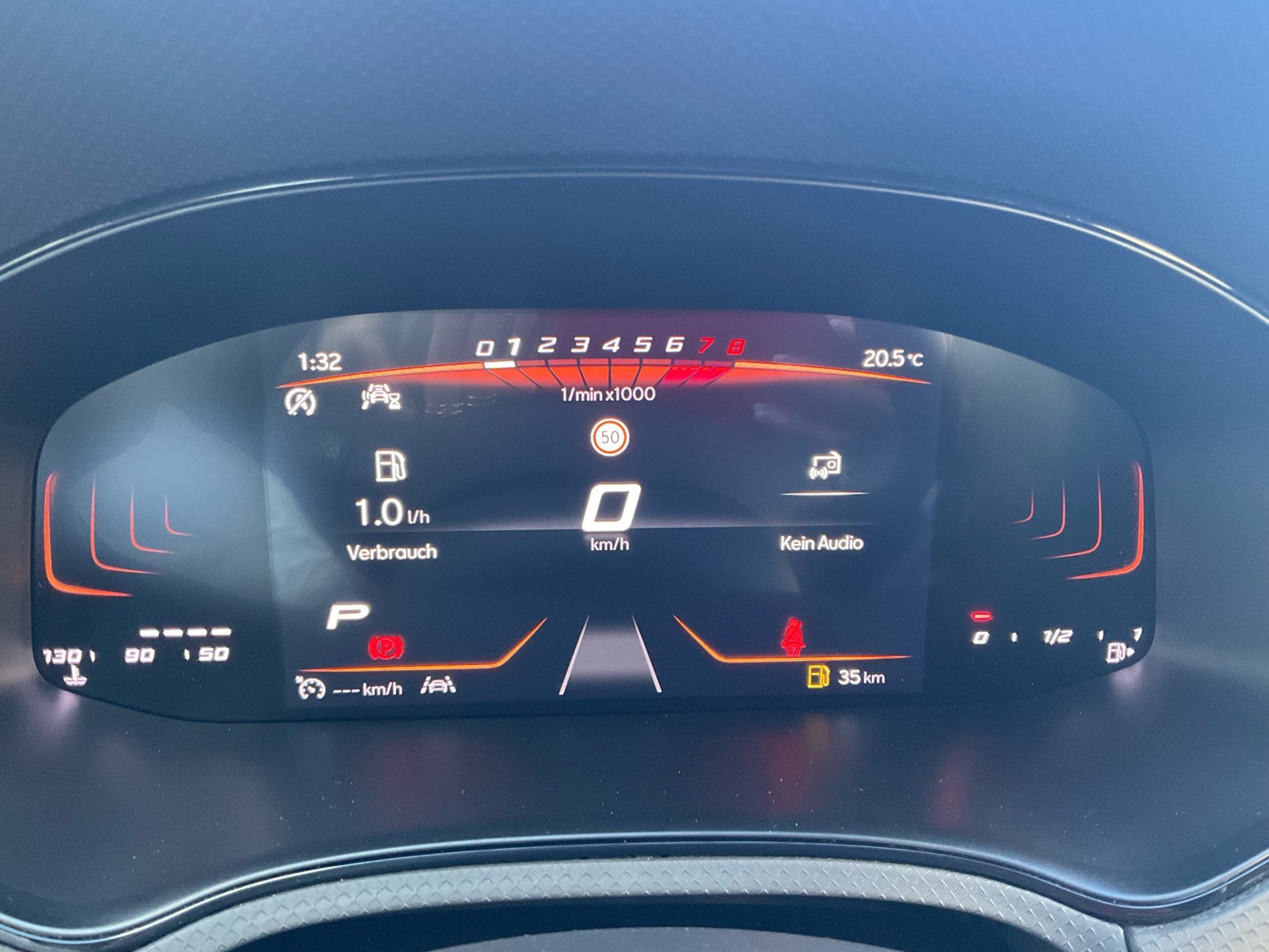 SEAT Ibiza 1.0 TSI DSG STYLE *** SPURHALTEASSISTENT & TEMPOMAT ***-image-11