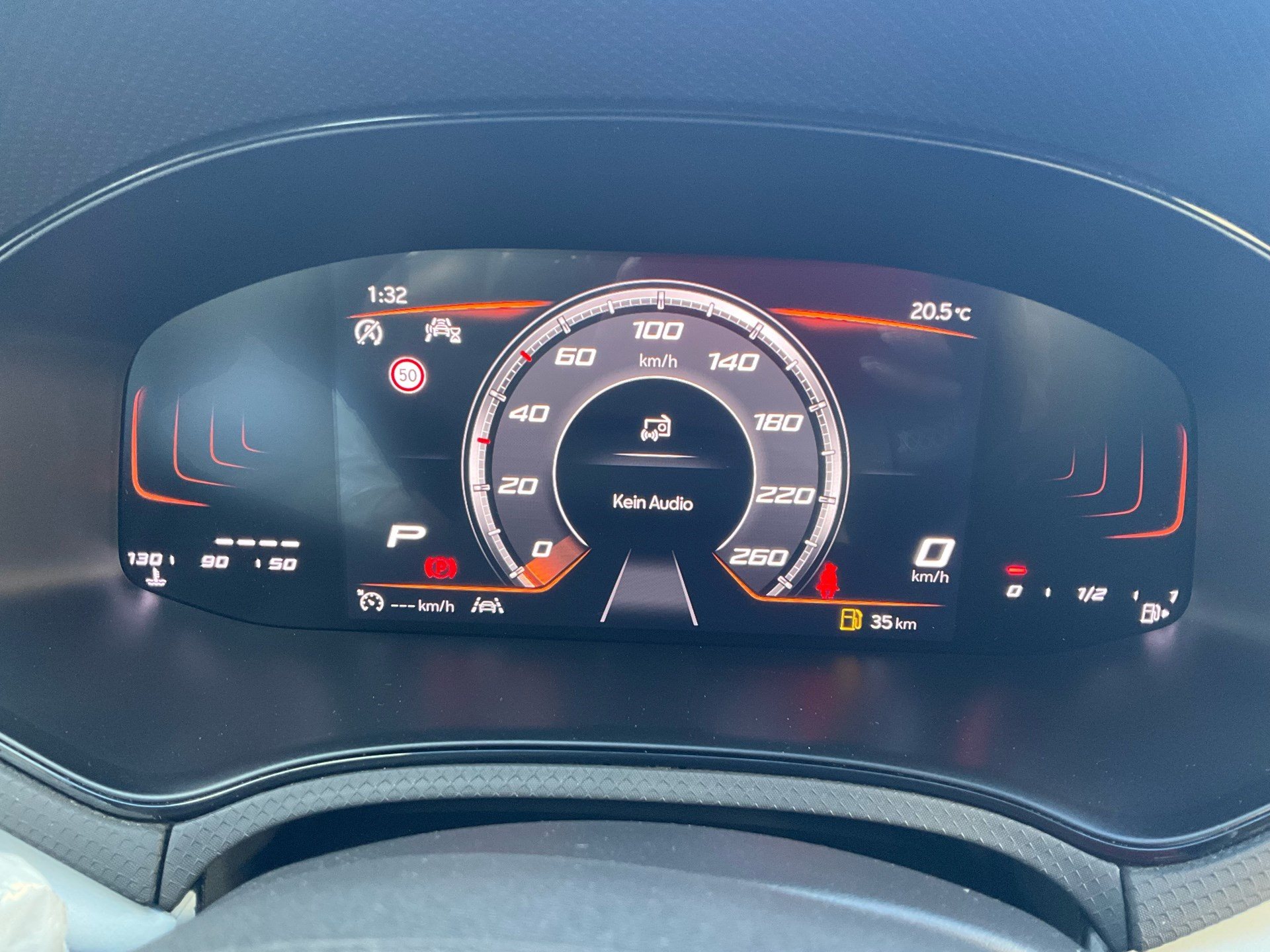 SEAT Ibiza 1.0 TSI DSG STYLE *** SPURHALTEASSISTENT & TEMPOMAT ***-image-10