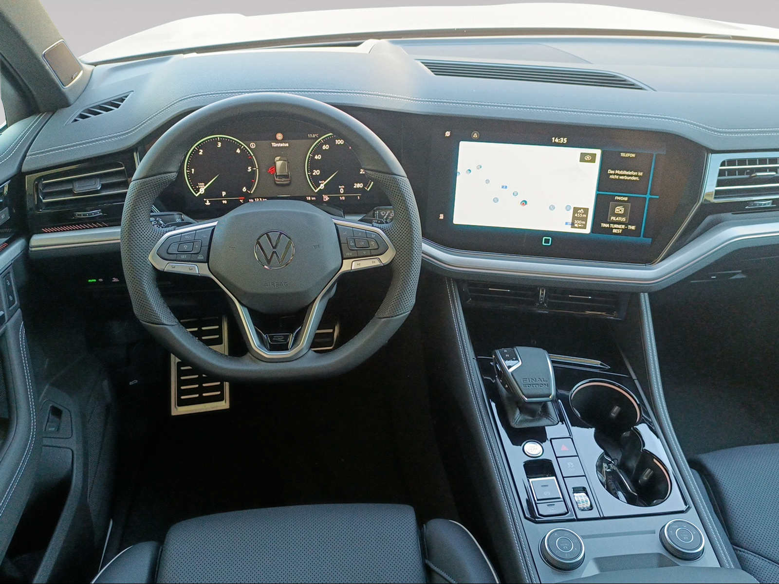 VW Touareg 3.0 TDI R-Line Final Edition Tiptronic-image-8